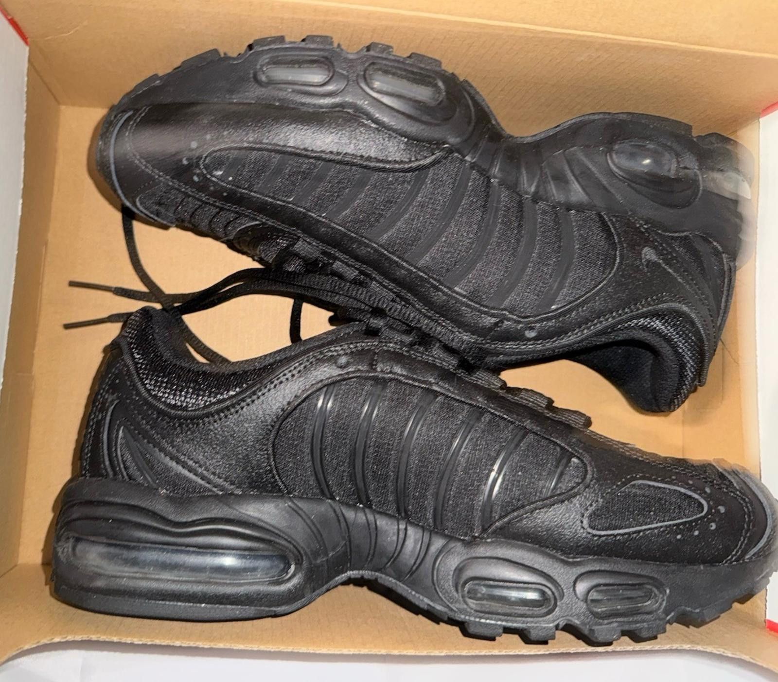 Nike Nike Air Max Tailwind IV 4 Triple Black Mens Size 9 Size US 9 / EU 42 - 1 Thumbnail