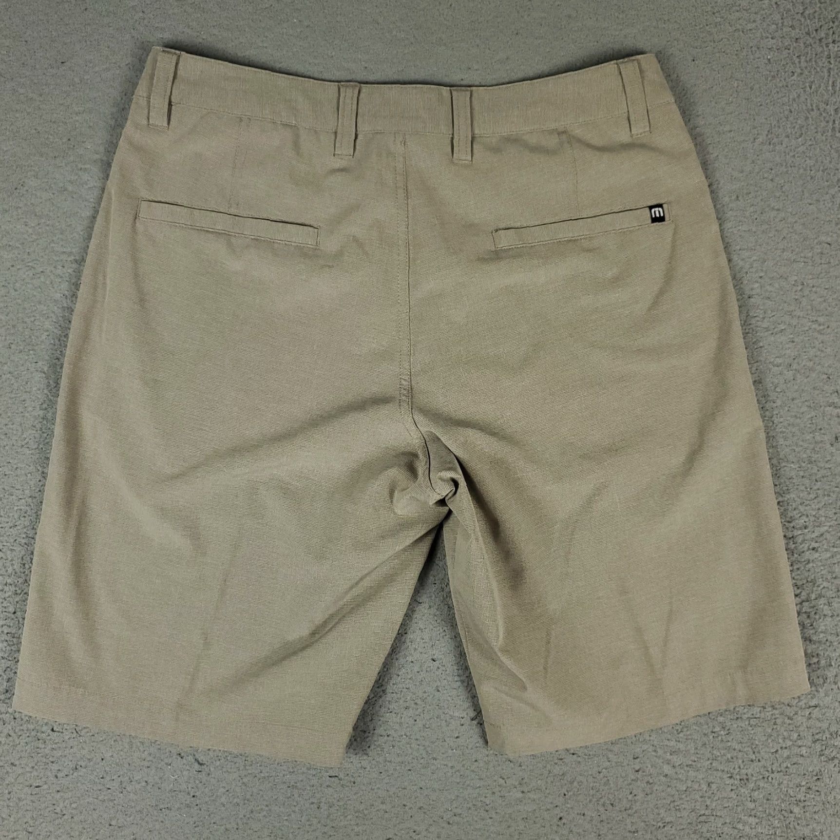 TravisMathew Travis Mathew Shorts Mens 30 Beige Chino Flat Front Modern Casual Golf Size US 30 / EU 46 - 7 Thumbnail