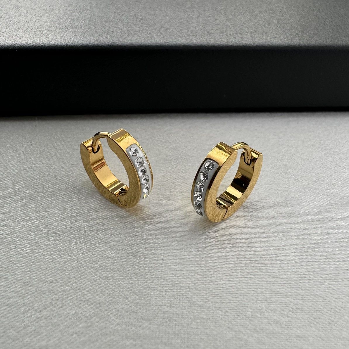 Other CZ Small Silver Hoop Earrings for Men Women Unisex Style Size ONE SIZE - 1 Thumbnail