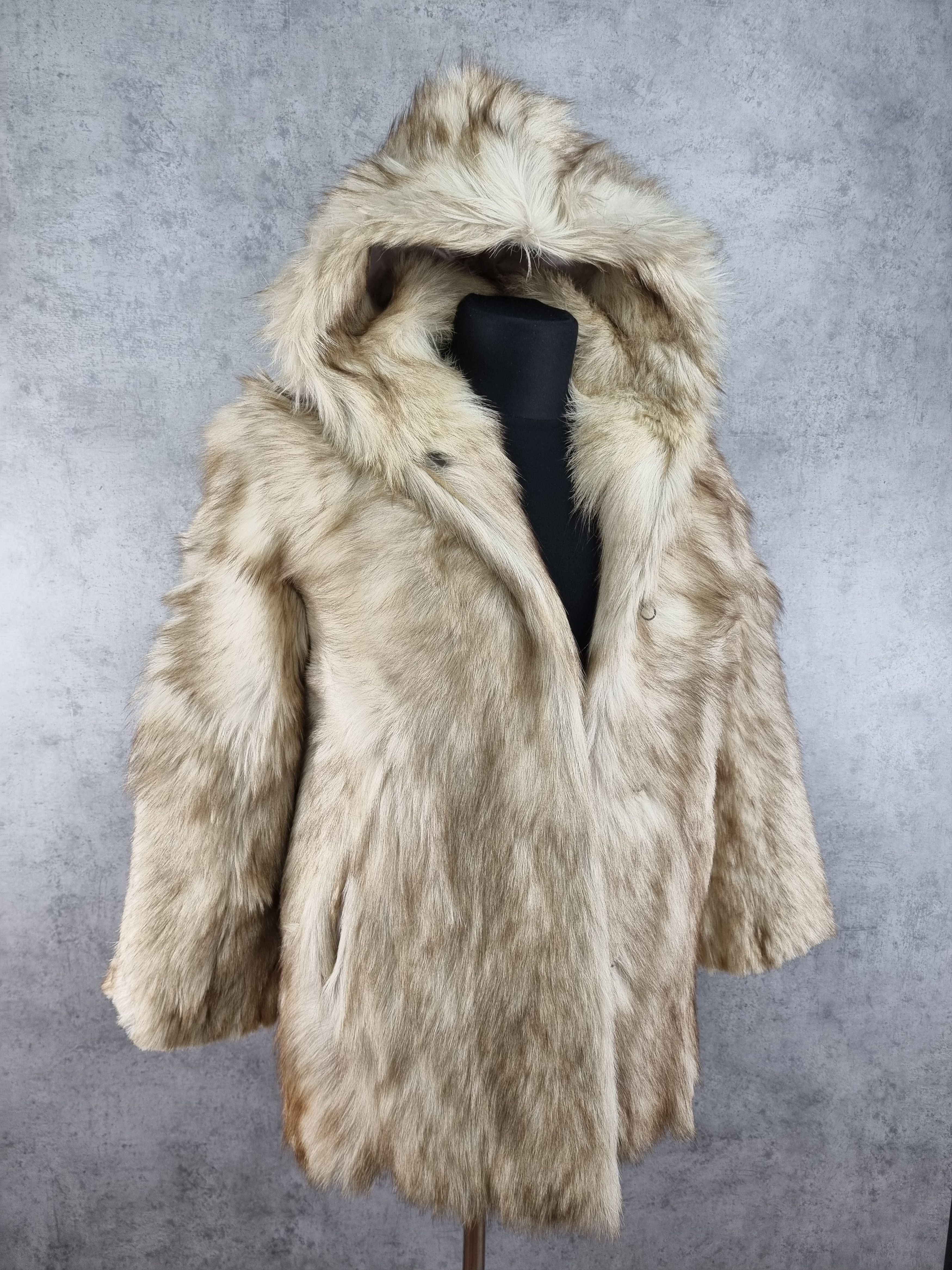 Vintage Vintage Hooded Gorgeous Real Fur Size M / US 6-8 / IT 42-44 - 2 Thumbnail