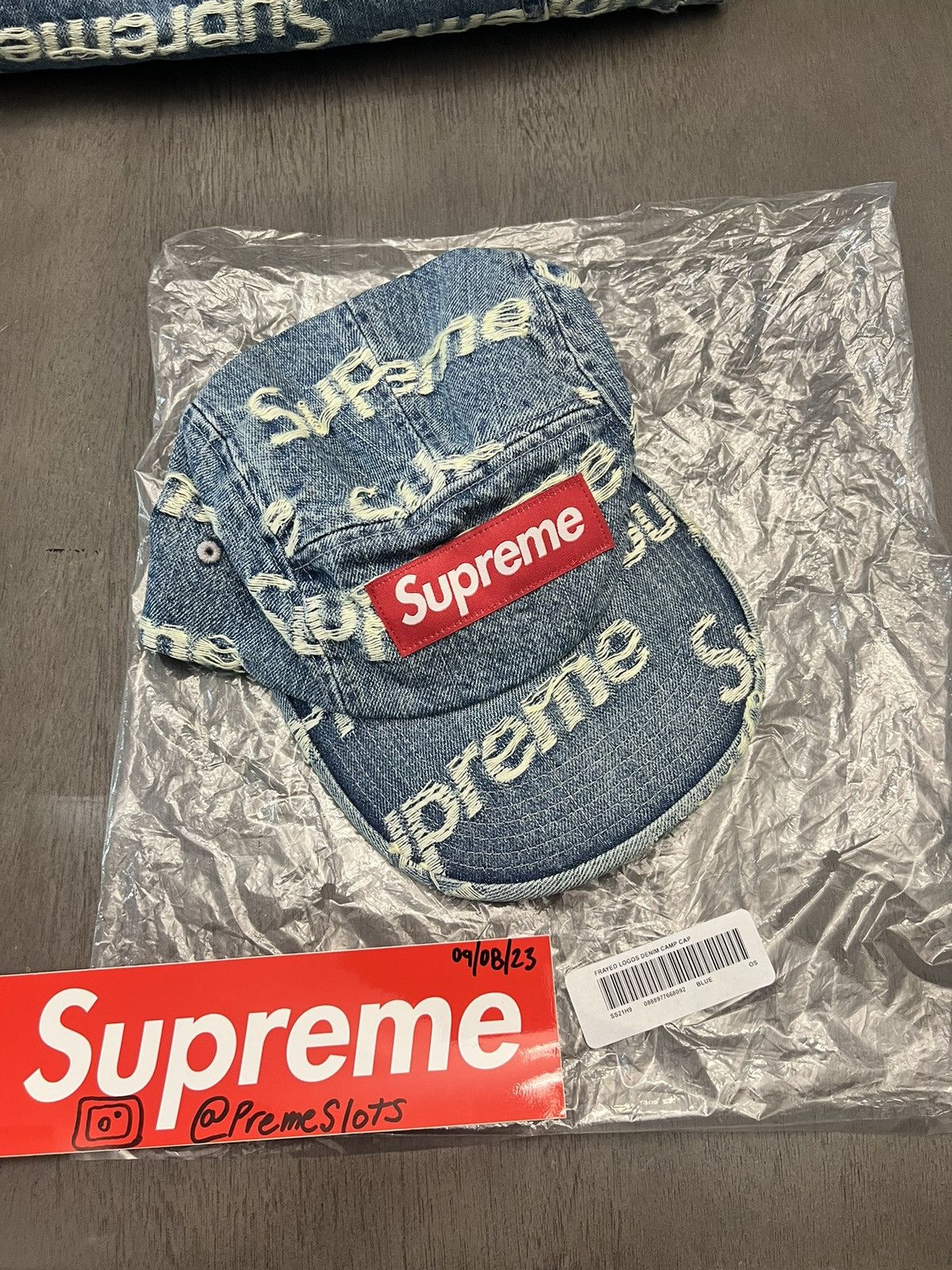 セット割引中 Supreme Frayed Logos Denim Camp Cap | wasser-bau.com