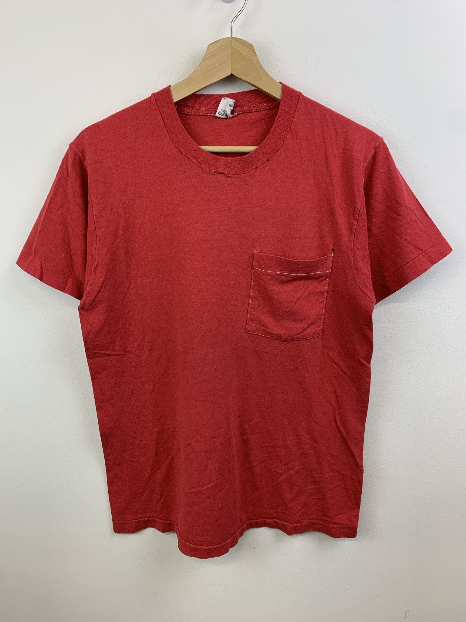Other Vintage 1980s Fruit of the Loom Contrast Stitch Single Stitch Tee Size M Size US M / EU 48-50 / 2 - 1 Thumbnail