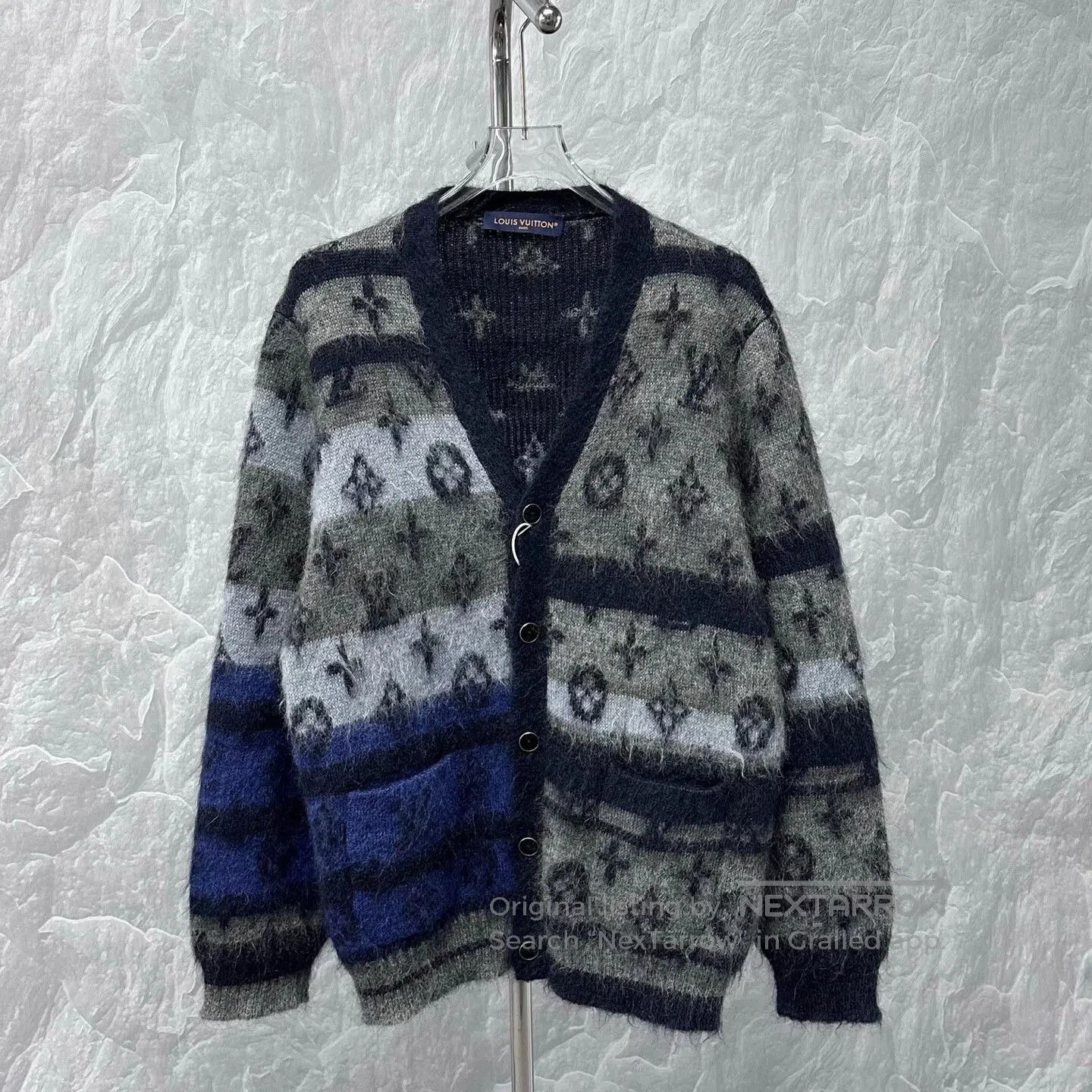 Louis Vuitton louis vuitton grey mohair cardigan XXL. Size XXL / US 16-18 / IT 52-54 - 1 Thumbnail
