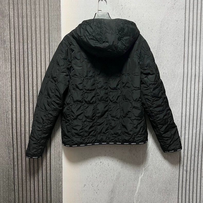 Versace Versace The main line men's cotton clothes are worn on bot Size US M / EU 48-50 / 2 - 7 Thumbnail