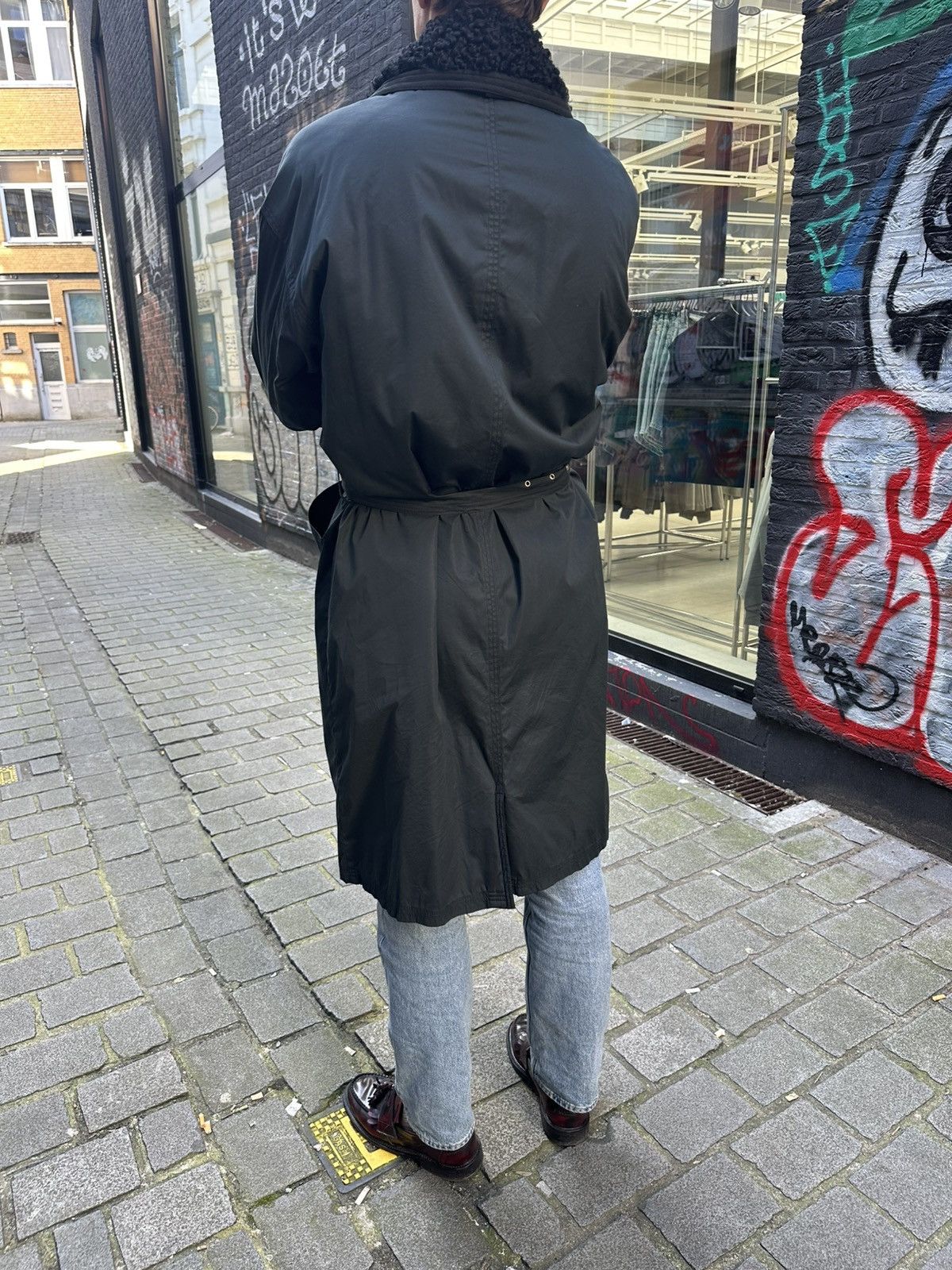 Versace Gianni Versace 1992 Double Breasted Overcoat, Medusa buttoms Size US M / EU 48-50 / 2 - 5 Thumbnail