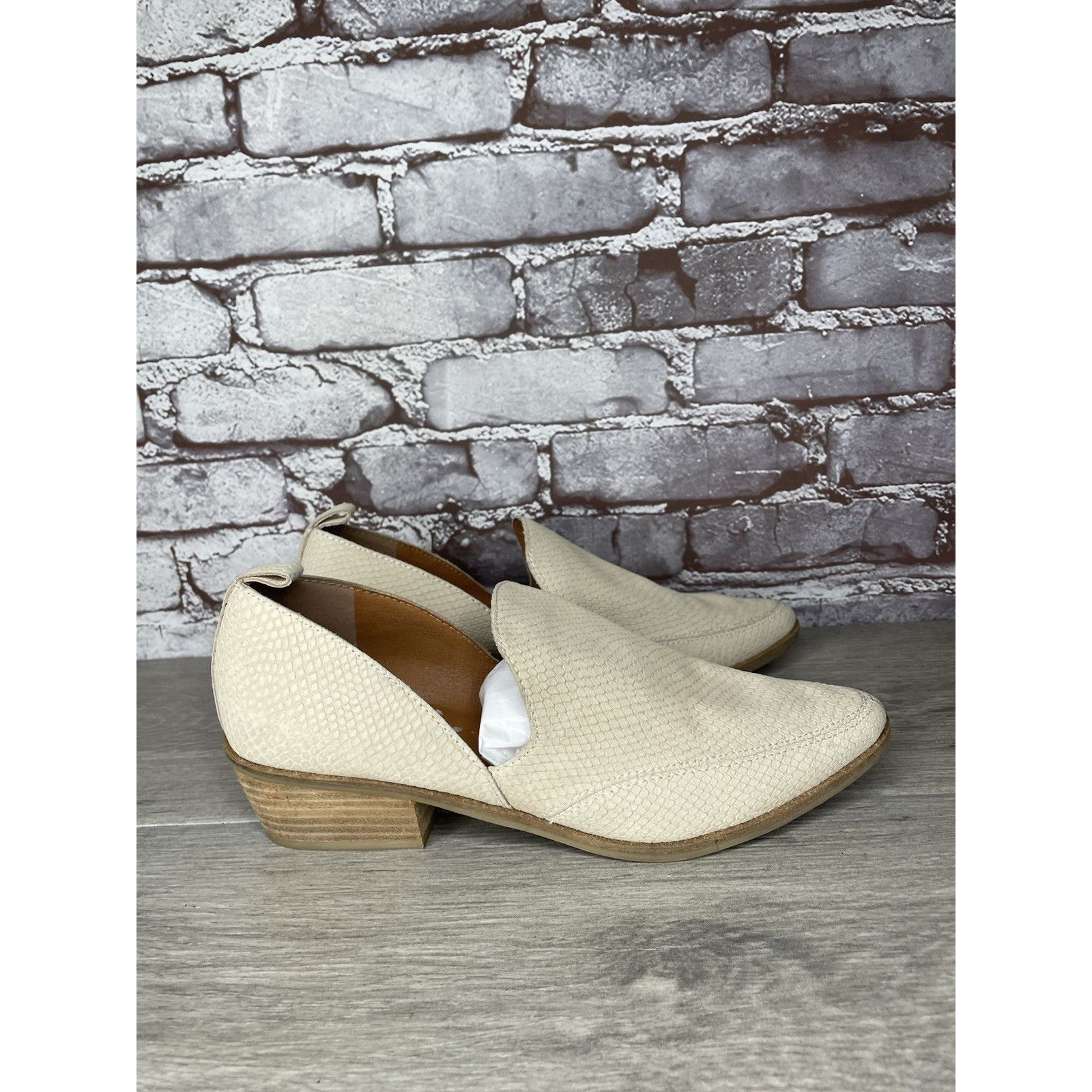 Lucky Brand Lucky Brand Mahzan Ivory Leather Lizard Print Loafer Heel Sh Size US 9.5 / IT 39.5 - 23 Thumbnail