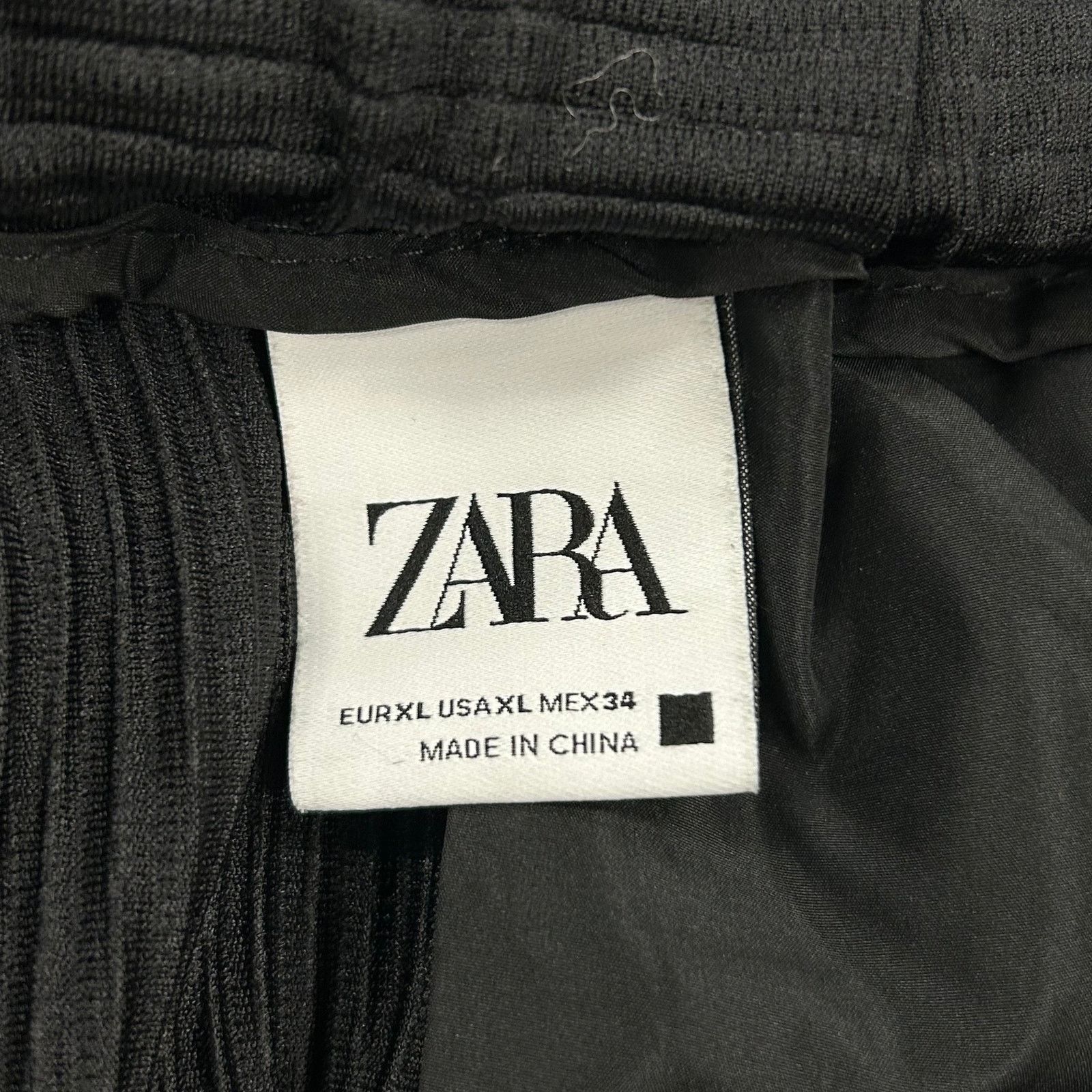 Zara Zara Pleated Black Shorts Lounge Wear size XL B14 Size US 36 / EU 52 - 3 Thumbnail