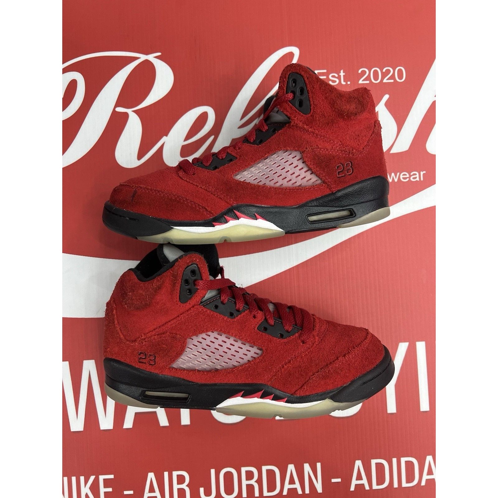 Jordan Brand Air Jordan 5 Raging Bull Red (GS) Size 5.5Y (440888-600) Size US 5.5 / EU 38 - 2 Thumbnail