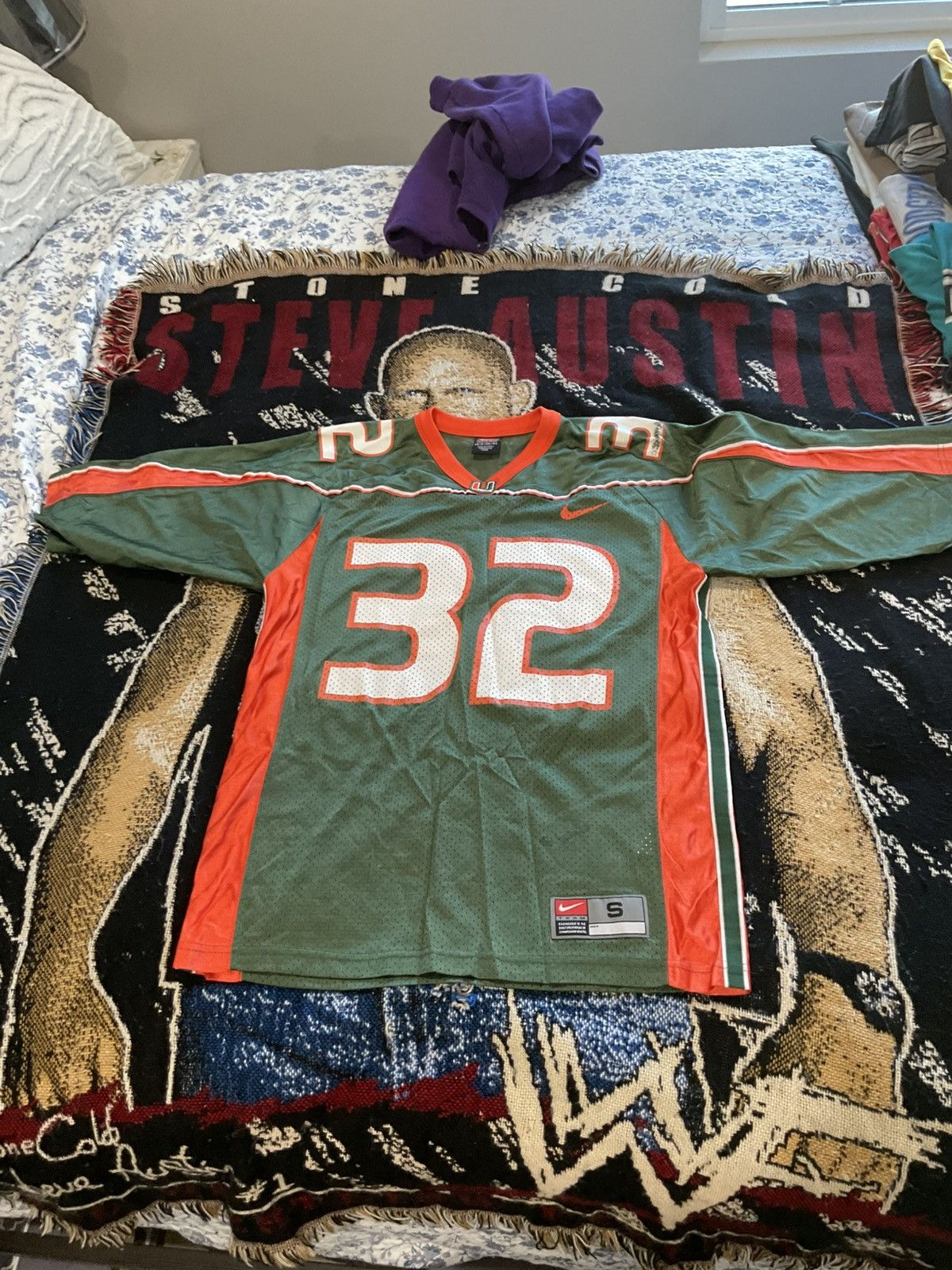 Nike Vintage Nike red tag ncaa Miami hurricanes jersey frank gore Size US S / EU 44-46 / 1 - 1 Thumbnail