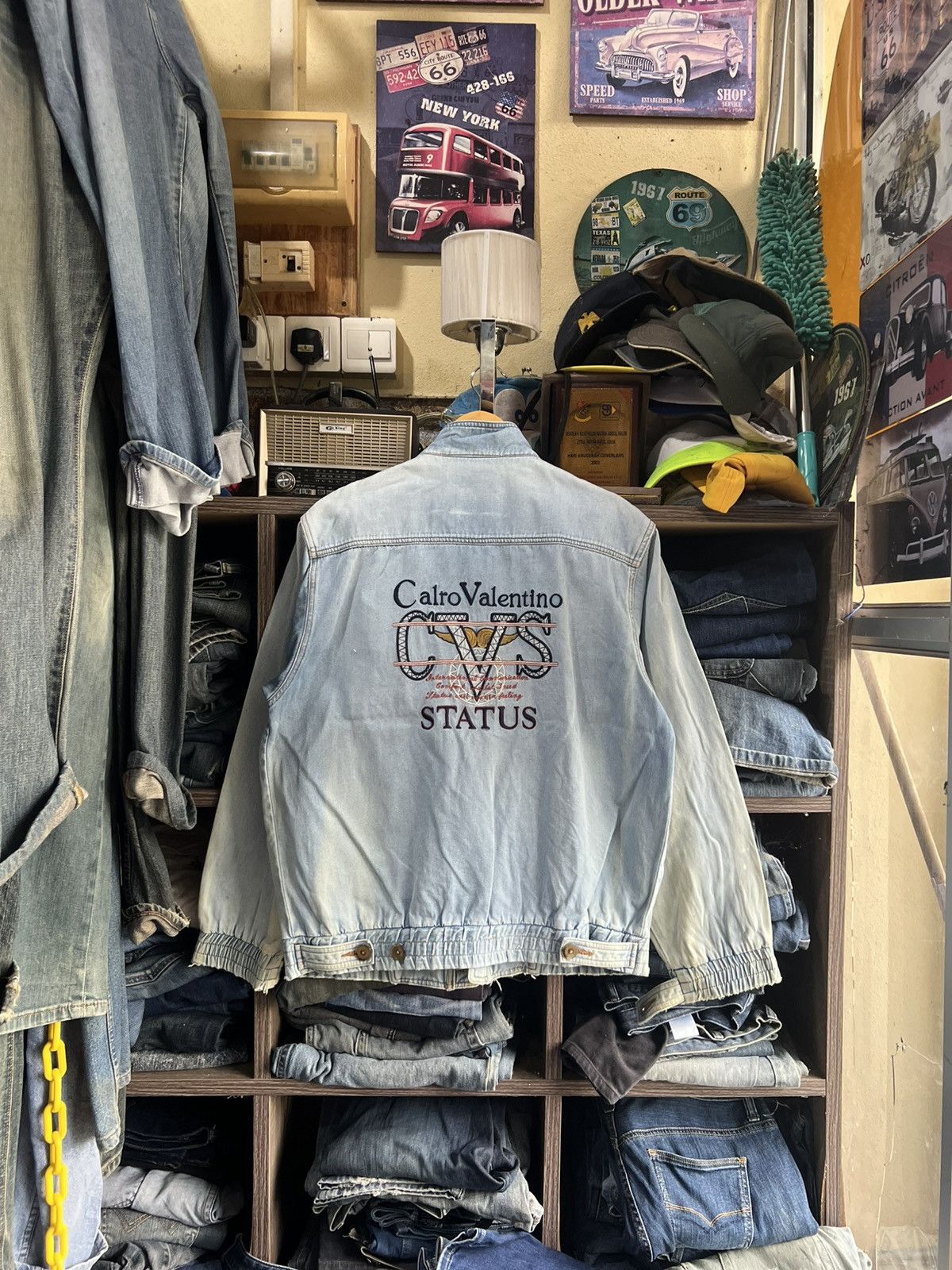 Japanese Brand 🔥Vintage Distressed Calro Valentino Status Denim Jacket Size US M / EU 48-50 / 2 - 1 Thumbnail