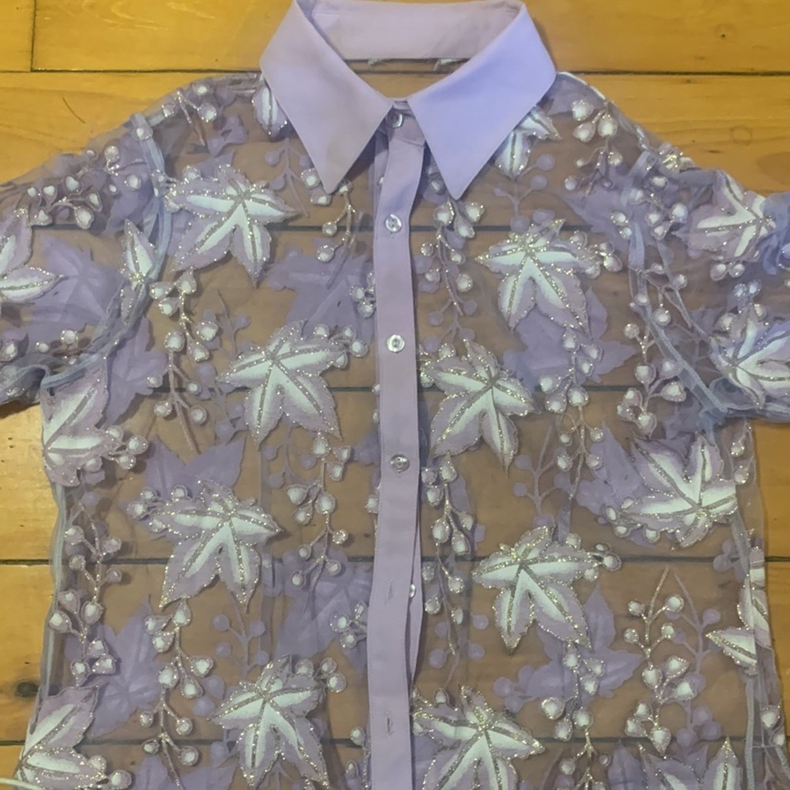 Vintage Y2K 90’s lilac sheer blouse with embroidered golden leaves Size M / US 6-8 / IT 42-44 - 9 Thumbnail
