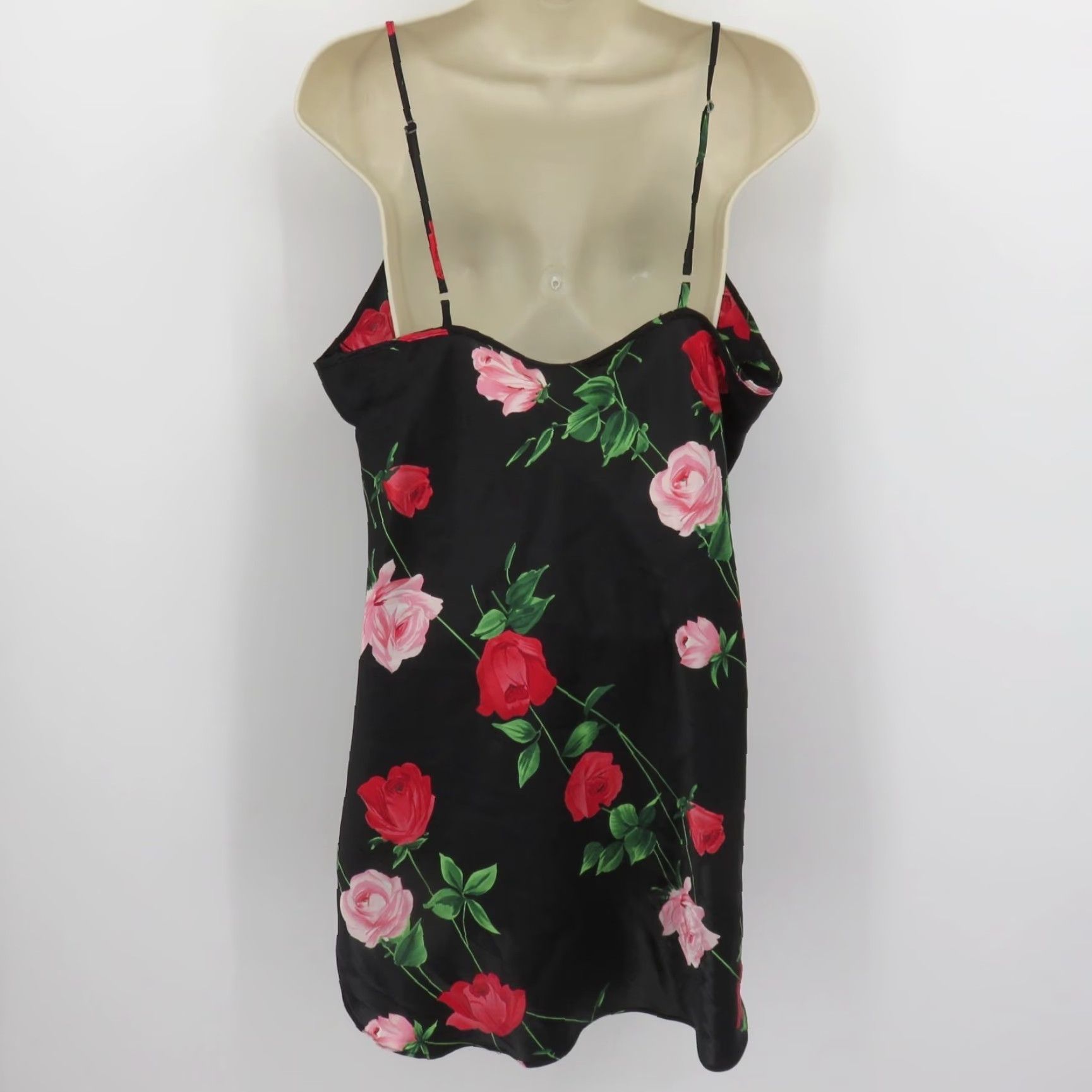 Vintage Secret Treasures Women Plus Size 1XL Rose Flower Floral Nightgown Sleep Dress Sleeveless Pullover Satin Polyester Black Cap Size XL / US 12-14 / IT 48-50 - 4 Thumbnail