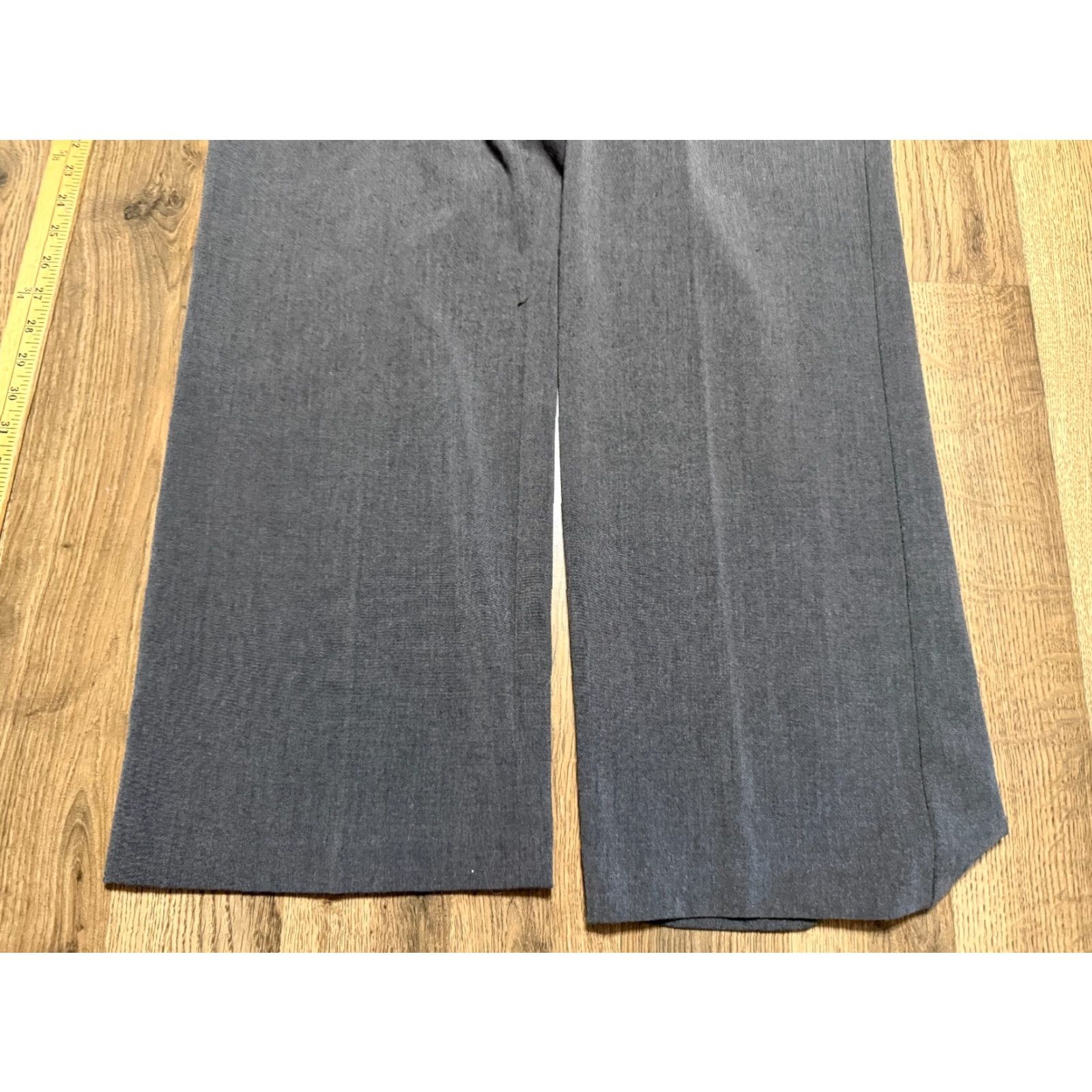 Vintage Briggs New York Pants Dress Pants, 14P, Gray, 40" Length, Petite, Flat Front, Polyester Rayon, Women's Pants, Regular Fit Size 36" / US 14 / IT 50 - 3 Thumbnail