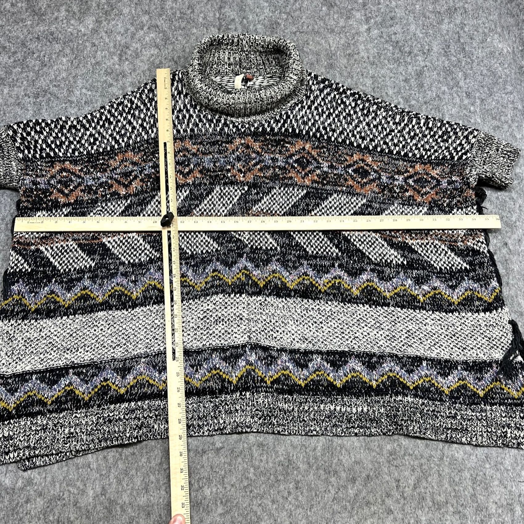 Vintage Pilcro Sweater Womens M/L Medium Large Gray Fair Isle Turtleneck Tassel Prep Poncho Size M / US 6-8 / IT 42-44 - 7 Thumbnail