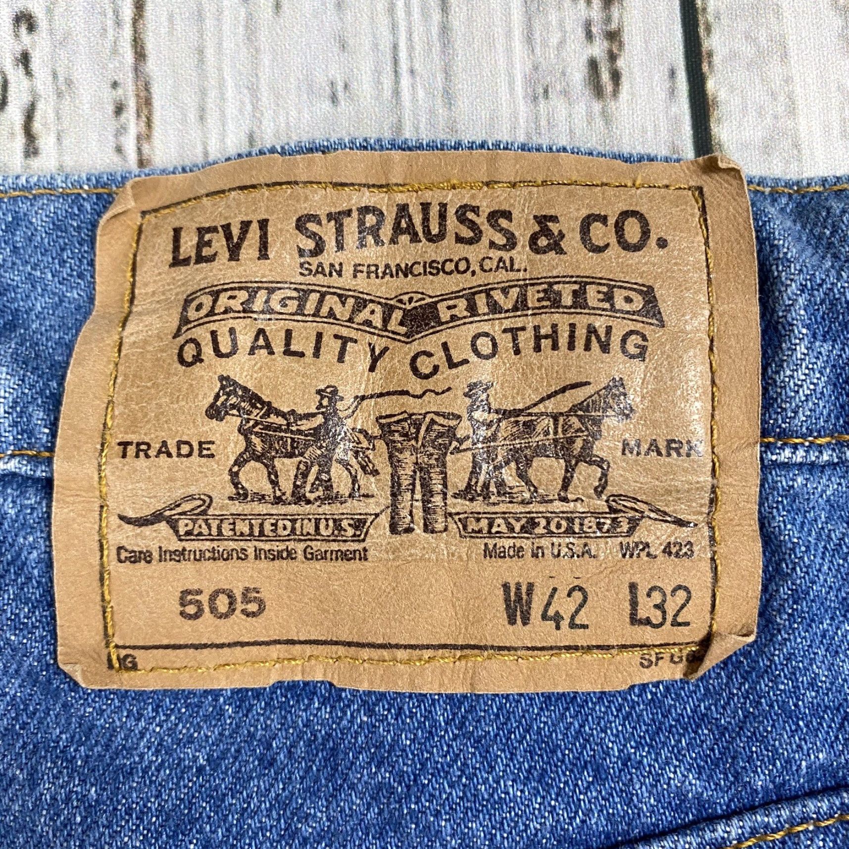 Levi's VINTAGE Levi's 505 Jeans Men 42x32 Light Wash 80s Deadstock Straight Fit Denim Mid Rise Size US 42 / EU 58 - 2 Thumbnail