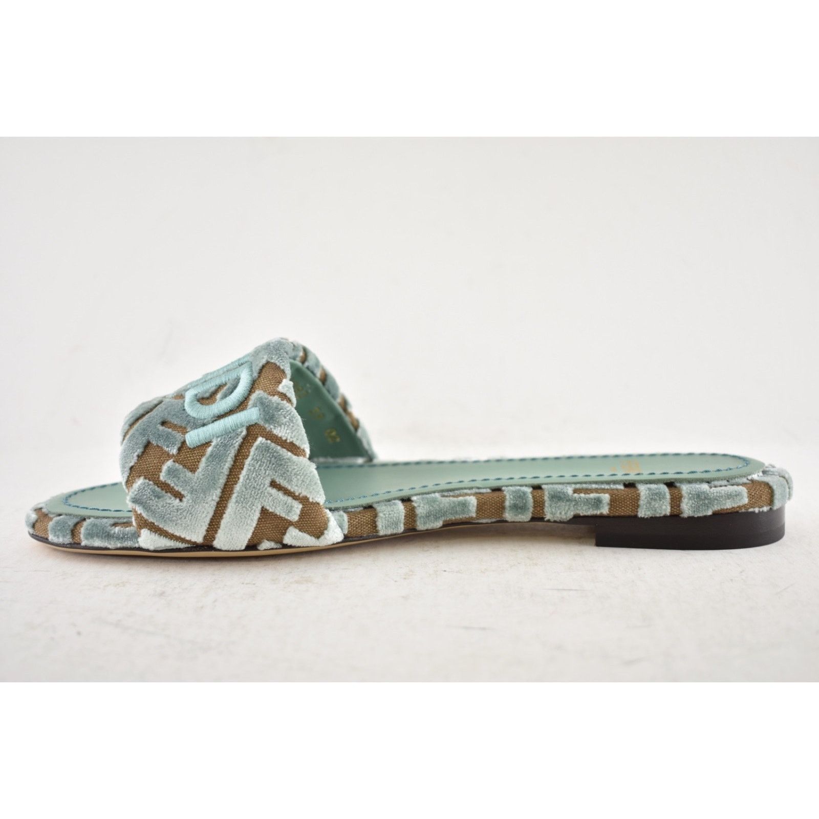 Fendi Fendi Sunshine Velvet FF Logo Menta Green Mule Slide 36 Size US 6 / IT 36 - 11 Thumbnail