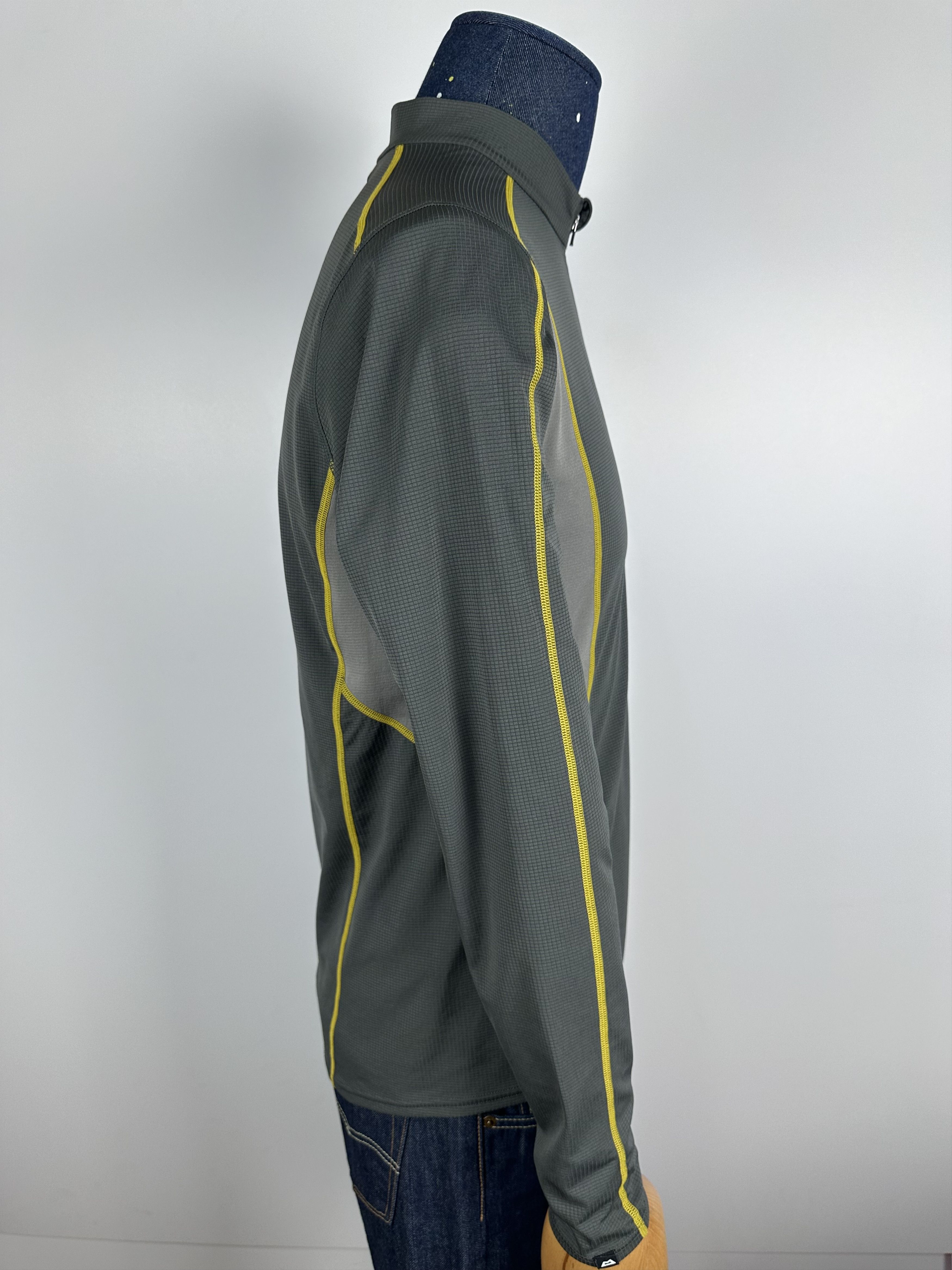 Mountain Equipment Mountain Equipment Ignis TShirt Long Sleeve 1/2 Zip Hiking Size US M / EU 48-50 / 2 - 8 Thumbnail