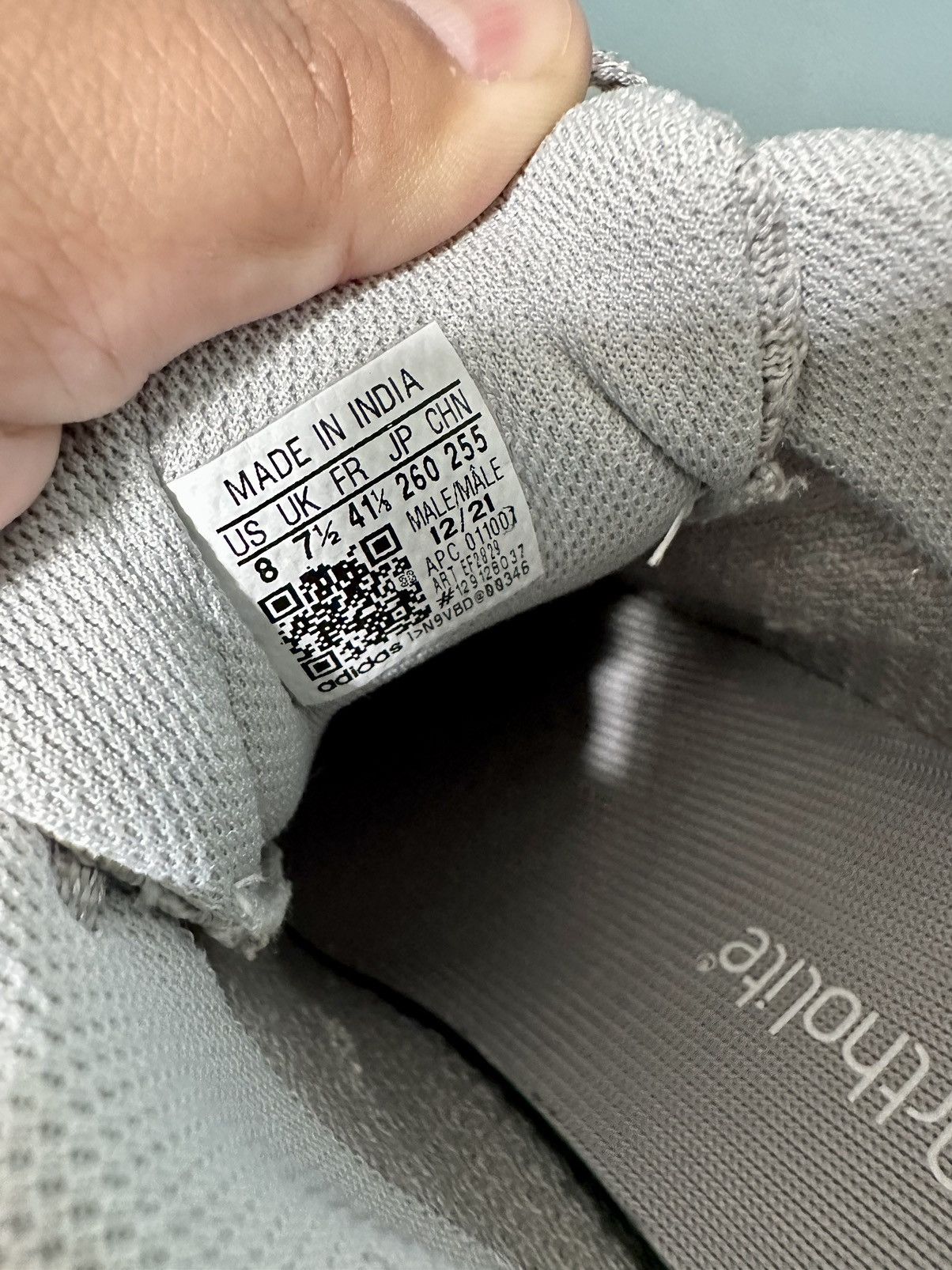 Adidas Yeezy 700v2 Static(2022) size 8 Size US 8 / EU 41 - 13 Thumbnail