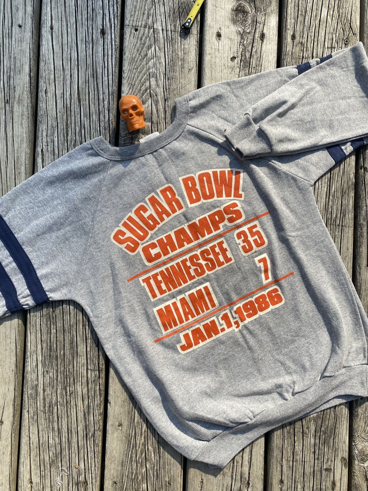 Vintage 1988 Tennessee football Sugar Bowl champs sweatshirt sz M Size US M / EU 48-50 / 2 - 1 Thumbnail