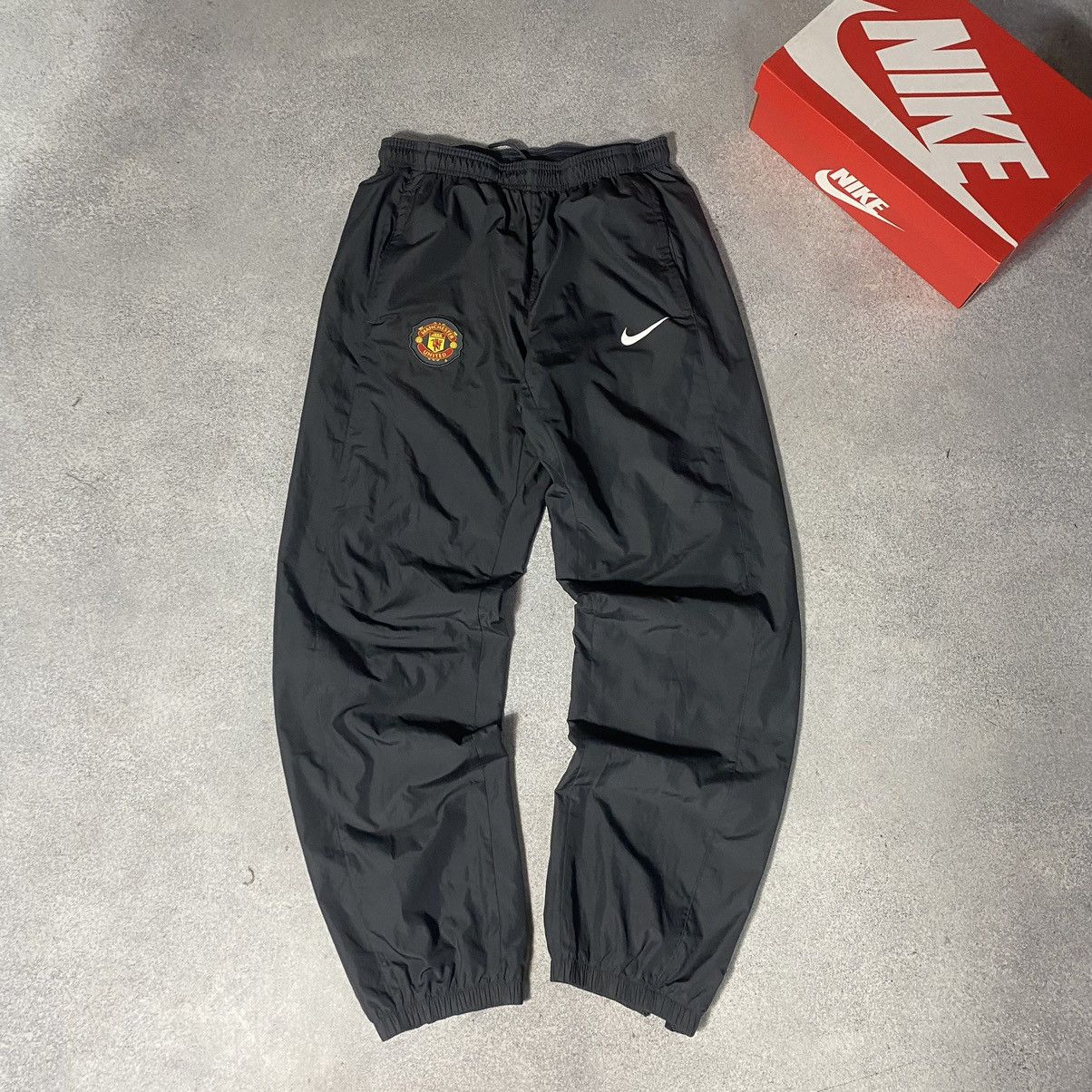 Nike Vintage Nike Pants manchester Size US 30 / EU 46 - 1 Thumbnail