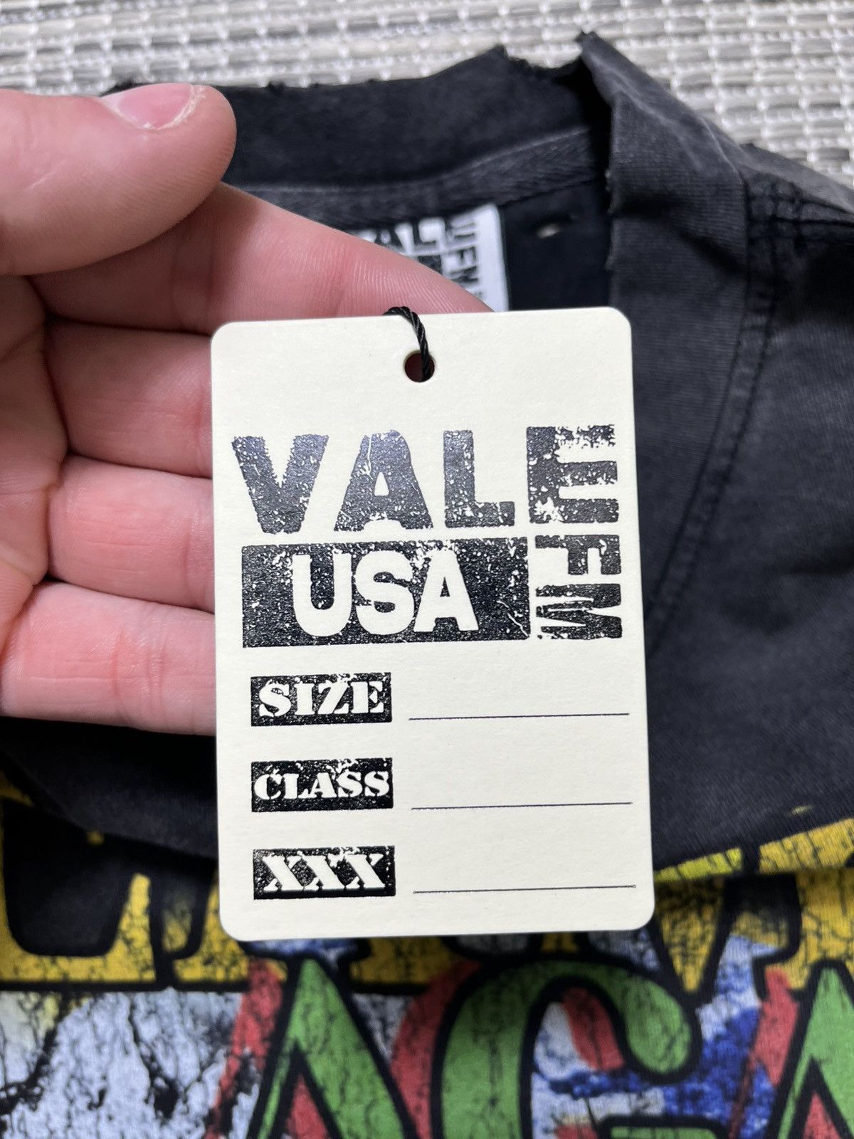 Vale Dreams vs World Tee Size US XL / EU 56 / 4 - 3 Thumbnail