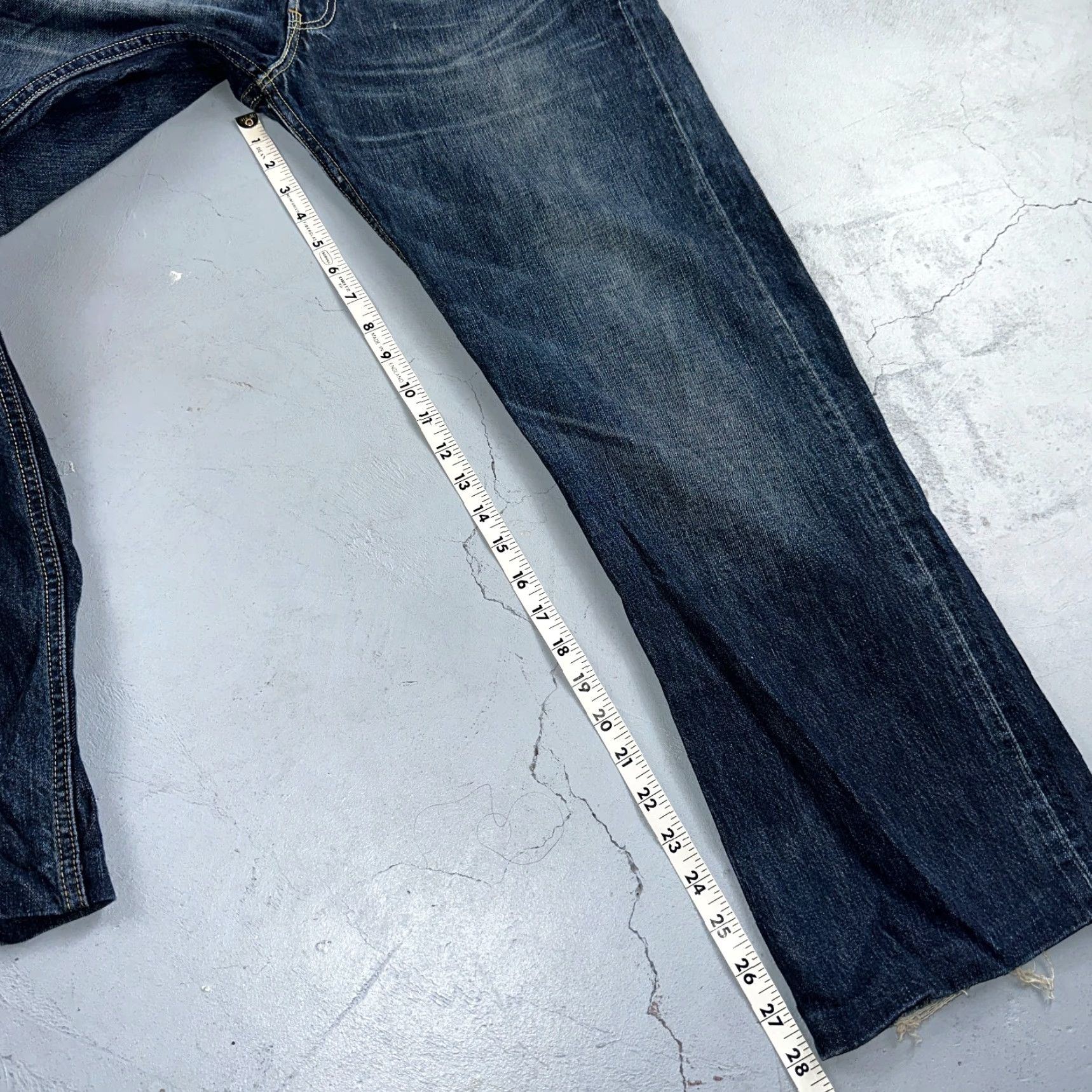 Levi's VINTAGE Levi's 501 Jeans Straight Men Blue 34x34 Inseam 34 Size 34 90s Style - Note: Must avoid extra words; also ensure within 200 chars. Size US 34 / EU 50 - 5 Thumbnail