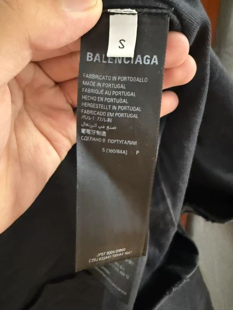 Balenciaga Balenciaga Raised Rotten Letter Logo Short Sleeve Size US S / EU 44-46 / 1 - 4 Thumbnail