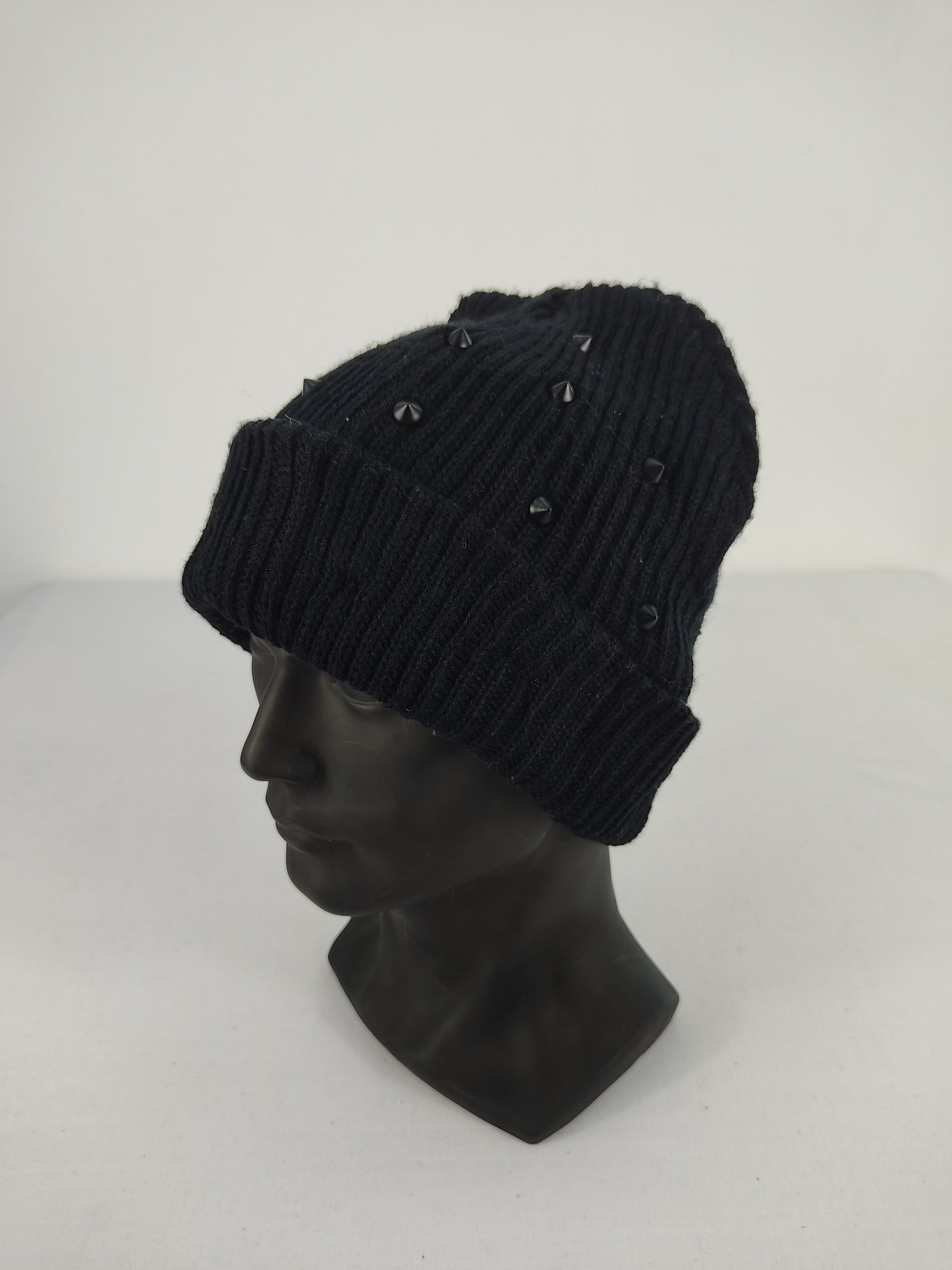 Japanese Brand vintage Japanese Brand Studded Punk Beanie/Snow Hat/Snow Cap Size ONE SIZE - 1 Thumbnail
