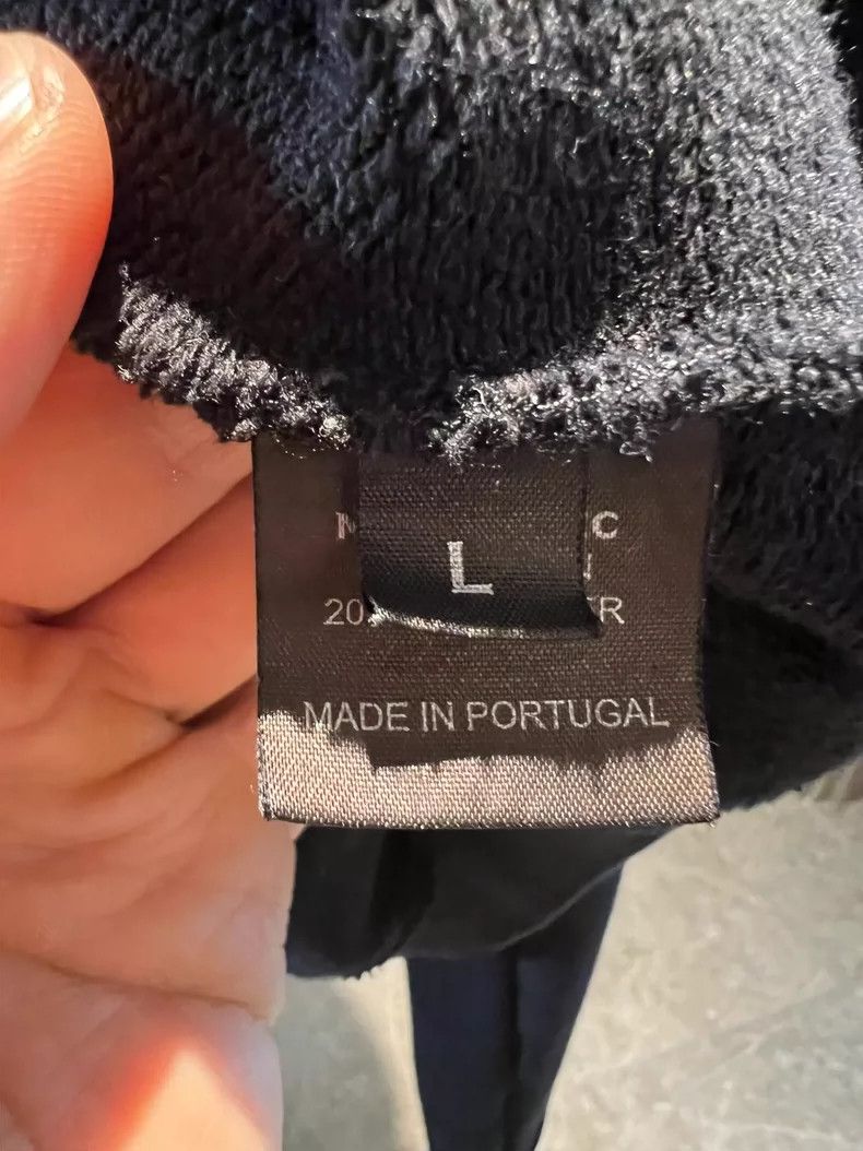Vetements Vetements Definition Oversized Hoodie by Demna Gvasalia Size US L / EU 52-54 / 3 - 6 Thumbnail