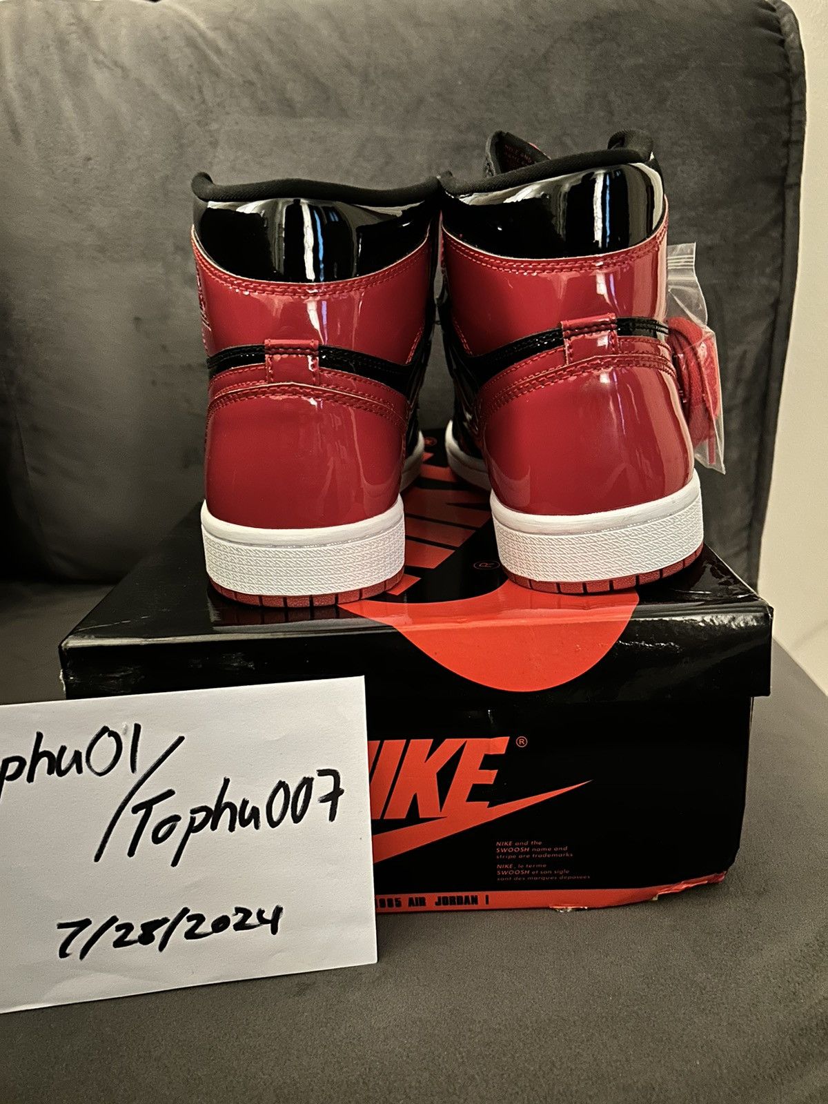 Jordan Brand × Nike Jordan 1 retro “patent bred” Size US 8.5 / EU 41-42 - 3 Thumbnail