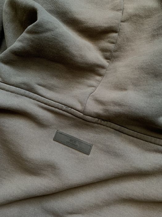 VINTAGE WASH HOODIE - SUN DRIED BLACK – RICHIE LE COLLECTION