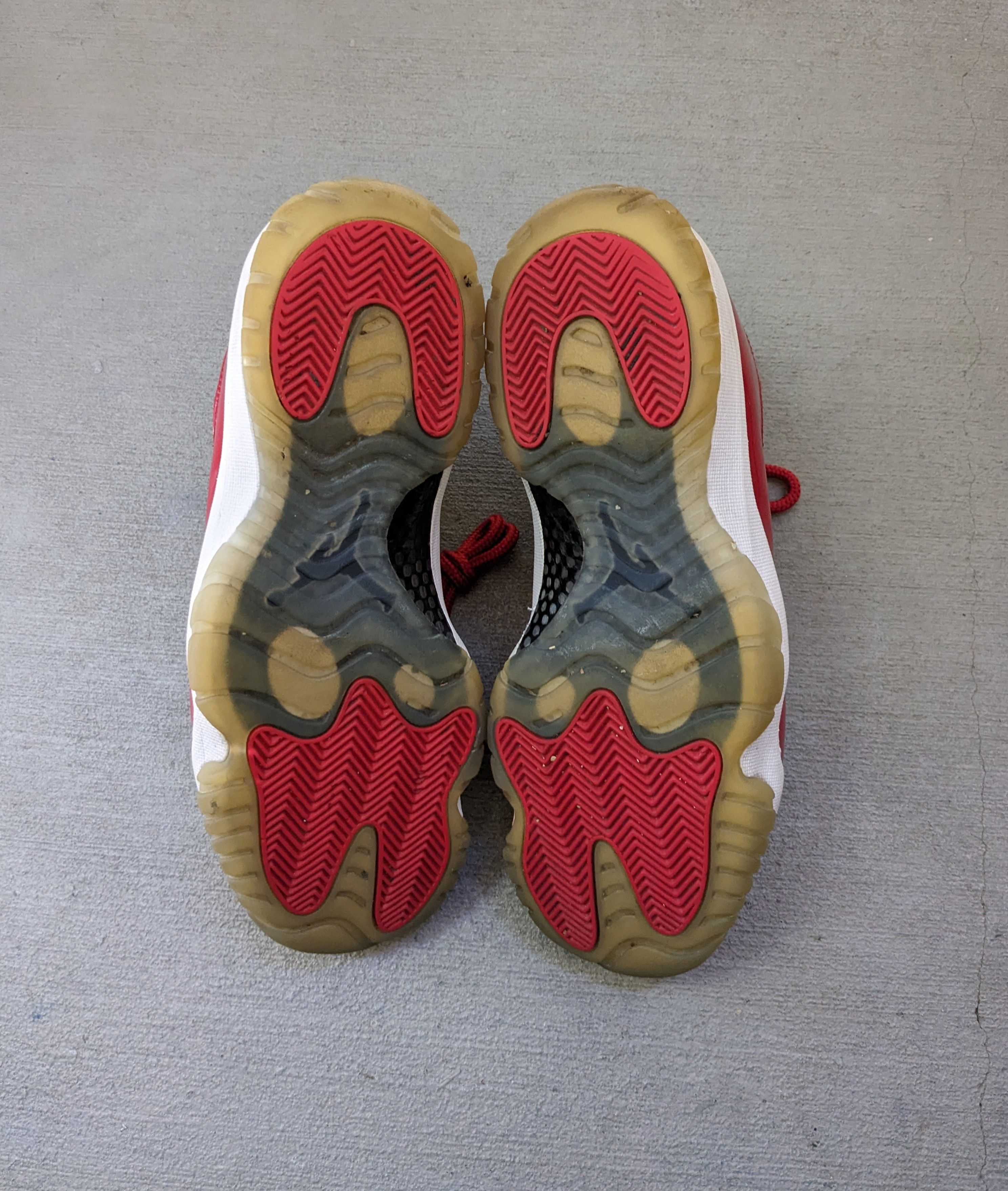 Jordan Brand Nike Air Jordan 11 Retro Win Like 96 Size 11 Red White Size US 11 / EU 44 - 17 Thumbnail