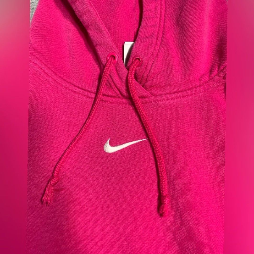 Nike **Nike Hot Pink Women's XS Hoodie** User: **Nike Hot Pink Women's Hoodie XS** Size XS / US 0-2 / IT 36-38 - 2 Thumbnail