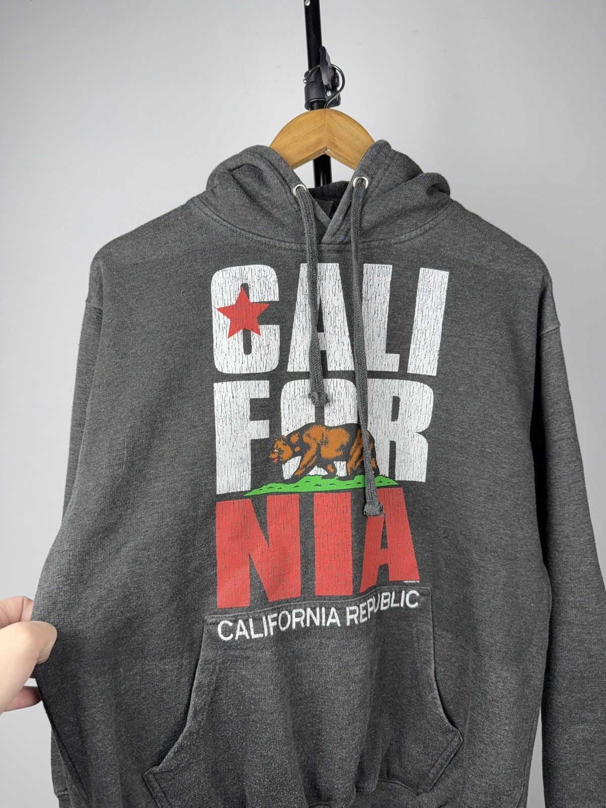 Vintage Vintage 90s Retro USA Logo California Republic Bear Hoodie Size US S / EU 44-46 / 1 - 3 Thumbnail