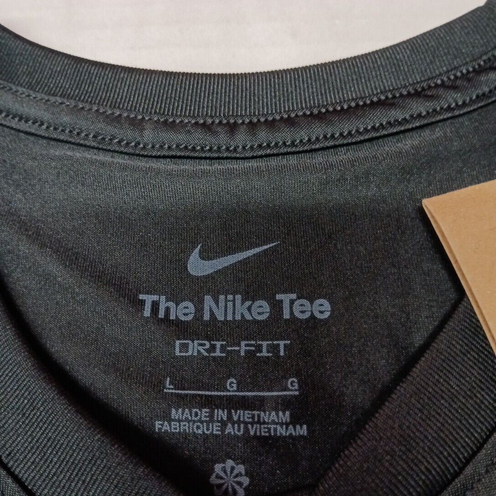 Nike Nike Basketball "Worldwide Wordsmith" T-Shirt Men's L Black Size US L / EU 52-54 / 3 - 4 Thumbnail
