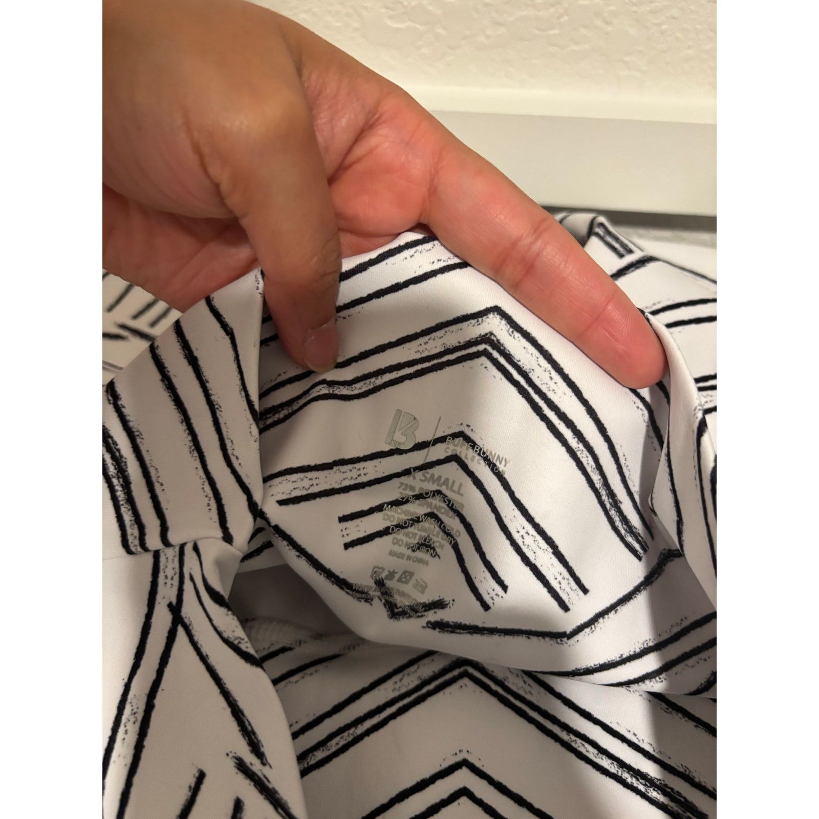 BluffWorks NWOT BuffBunny Slay Leggings Zebra Sz XS Size 27" / US 4 / IT 40 - 2 Thumbnail