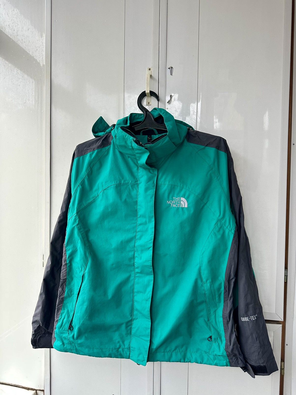 The North Face Vintage The North Face Gore-Tex Summit Series Jacket Size US L / EU 52-54 / 3 - 6 Thumbnail