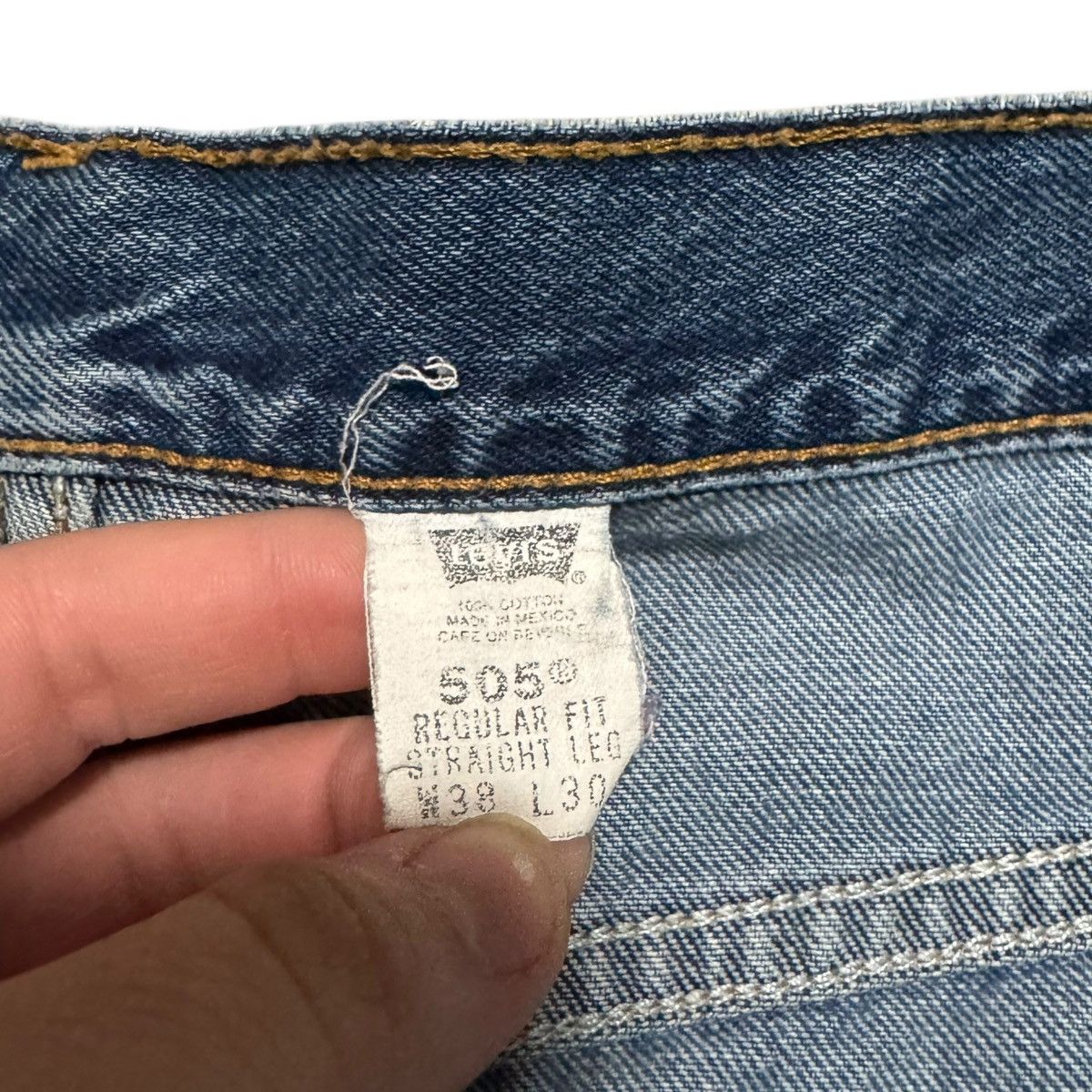 Levi's 2002 Levi's 505 Regular Fit Straight Jeans Mens 36x28.75 Size US 36 / EU 52 - 7 Thumbnail