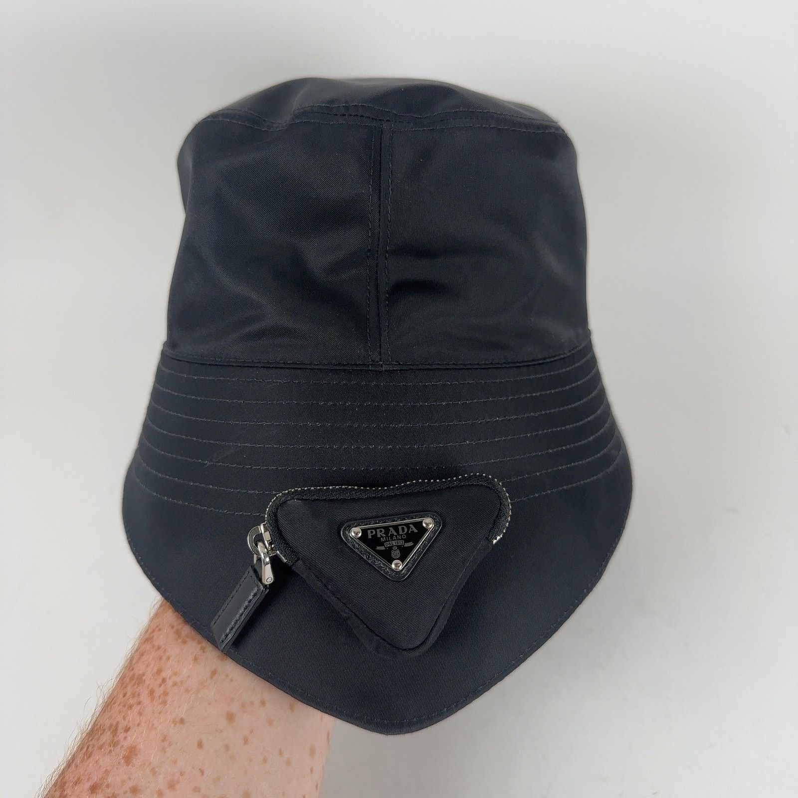 Prada Prada Pouch Re-Nylon Bucker Hat Size ONE SIZE - 2 Thumbnail