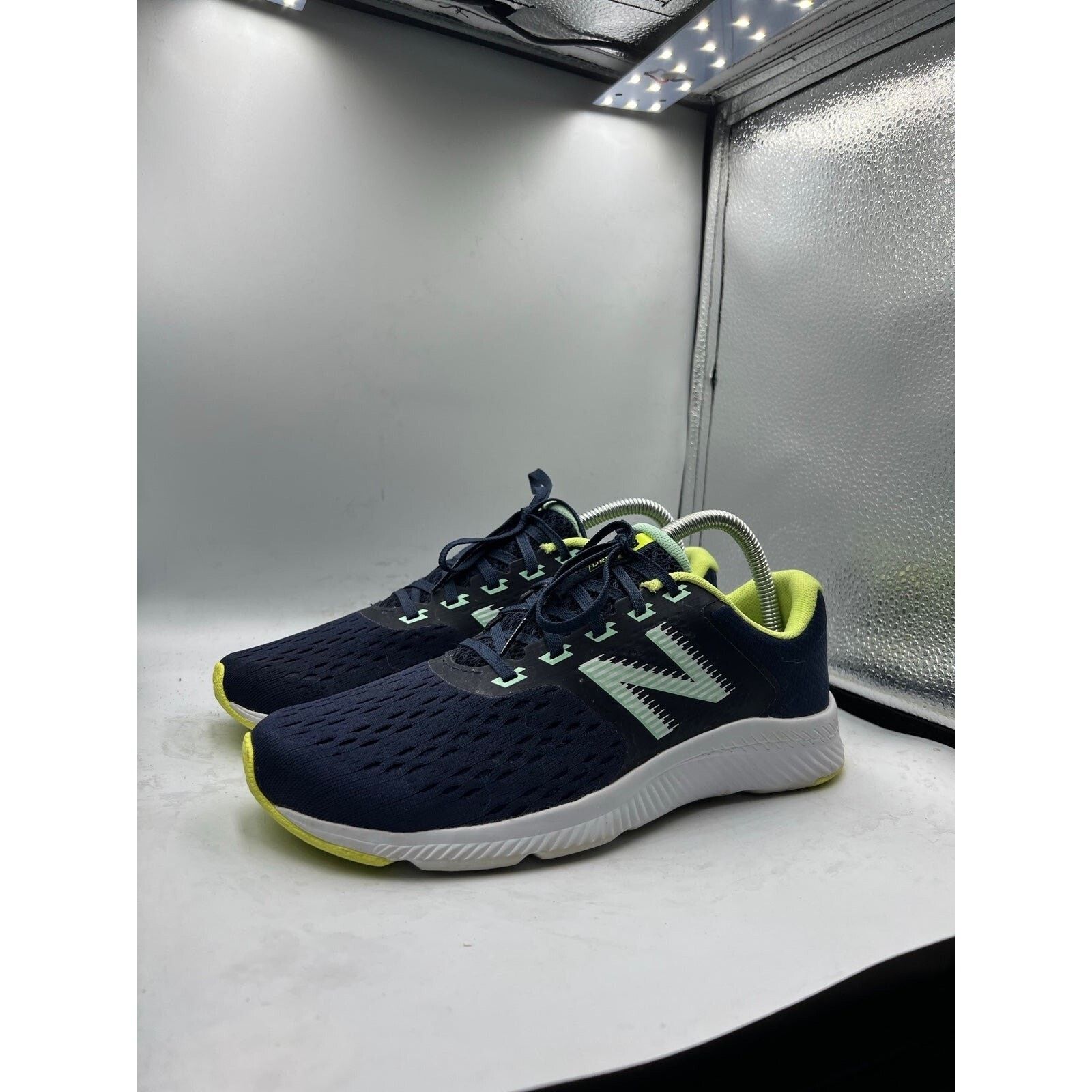 New Balance New Balance Women's Draft Navy Shoes Size 8.5 Size US 8.5 / IT 38.5 - 2 Thumbnail