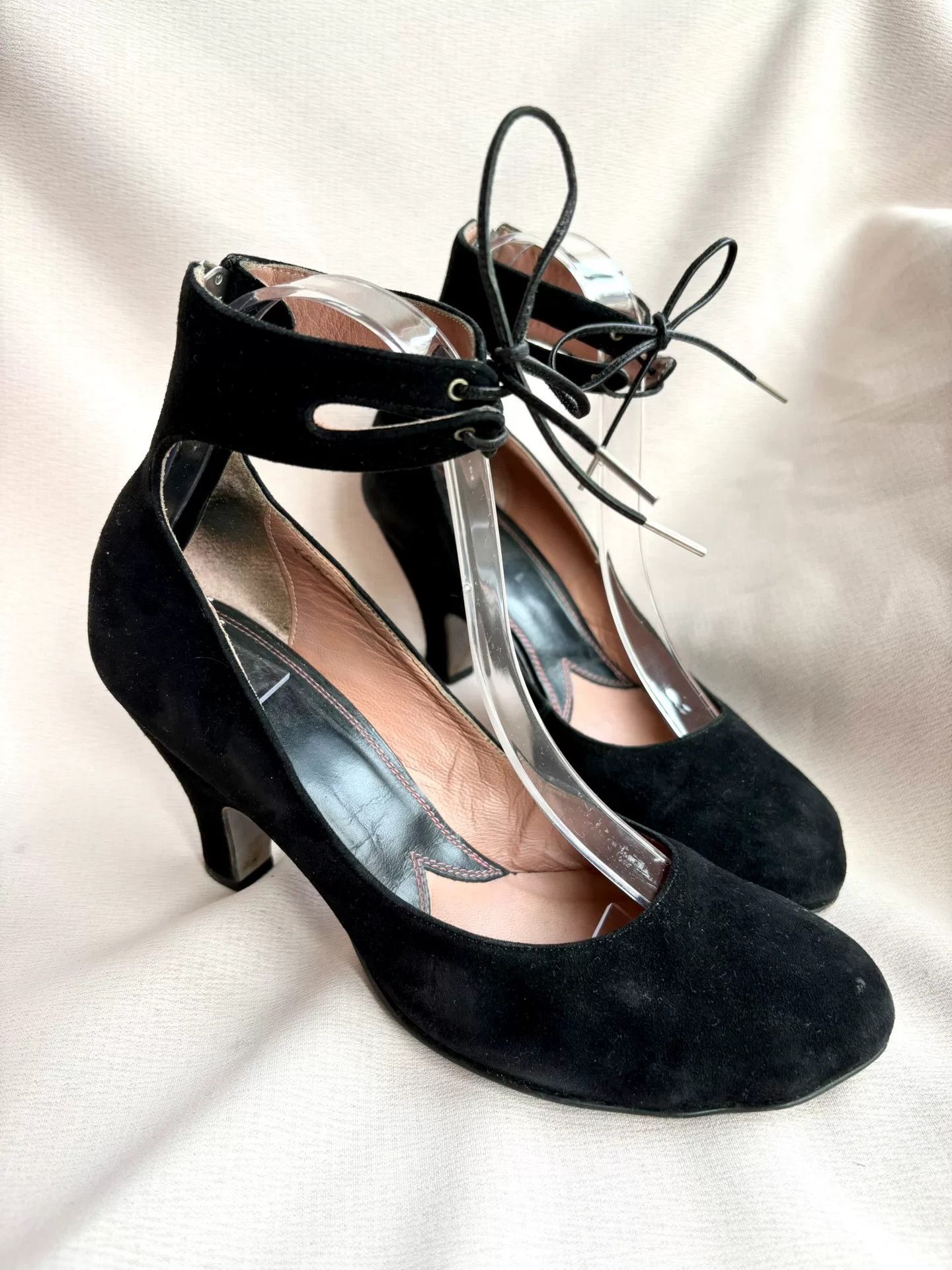 専用です。Vivienne Westwood ブラックハイヒール 6 Vivienne Westwood Vivienne Westwood Black leather cat paw heels
