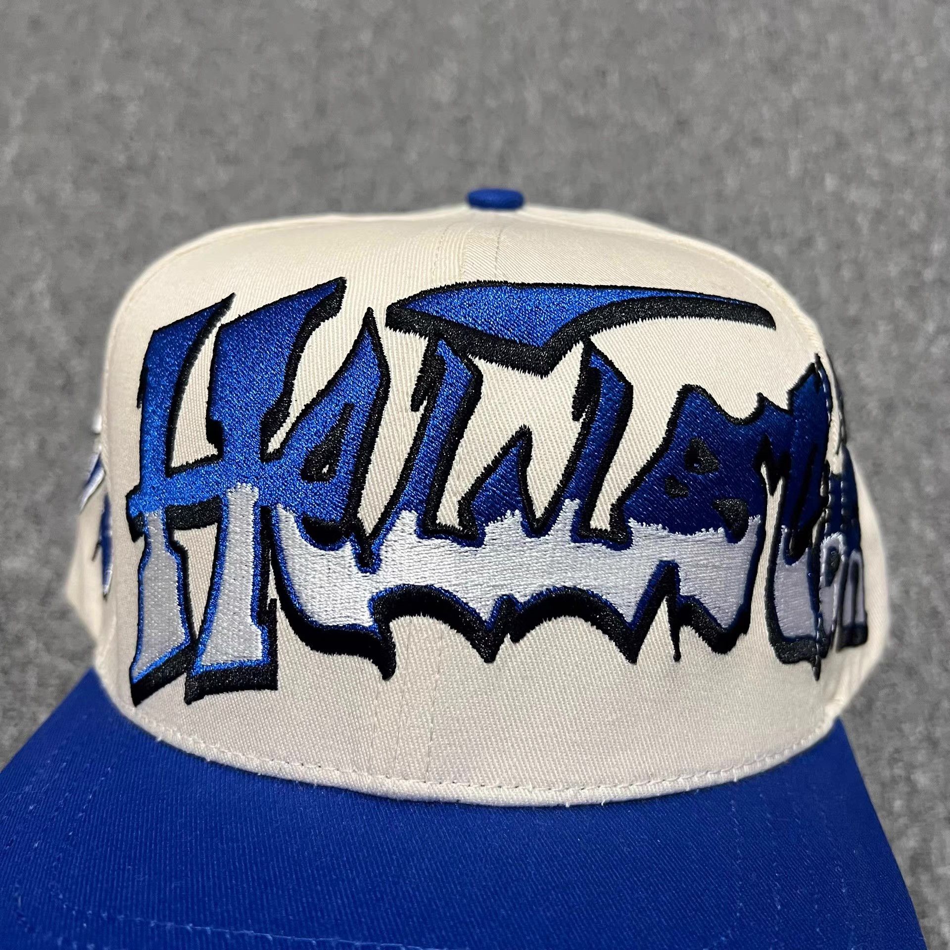 HELLSTAR Hellstar rhinestone embroidered curved brim baseball cap Q7 Size ONE SIZE - 3 Thumbnail
