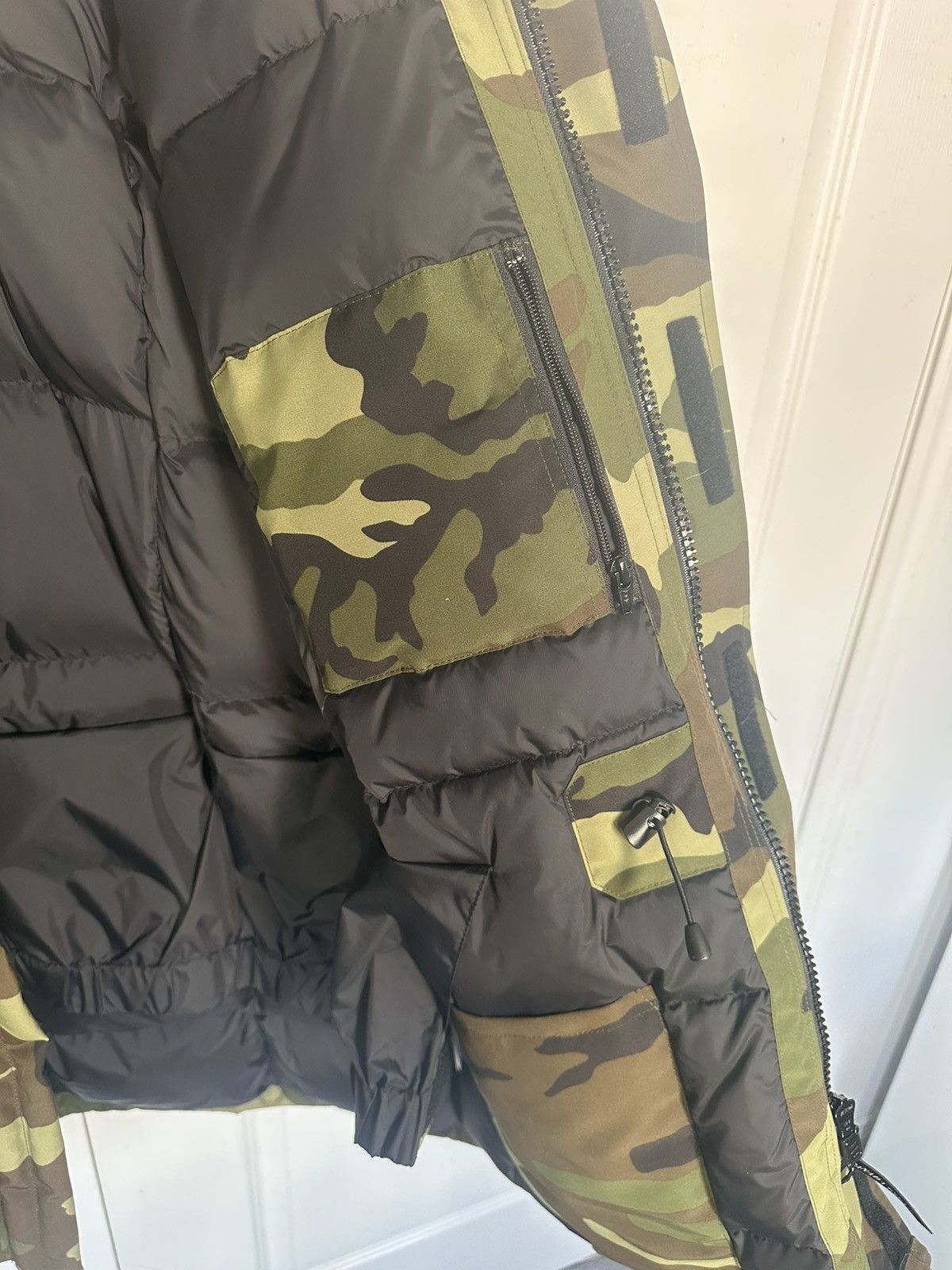 Canada Goose Canada Goose Expedition Parka Camo w/ Removable Fur Hood Size US L / EU 52-54 / 3 - 5 Thumbnail