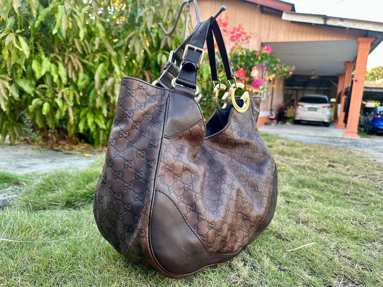 Gucci Authentic Gucci Guccisima Leather Charlotte Tote Bag Size ONE SIZE - 3 Thumbnail
