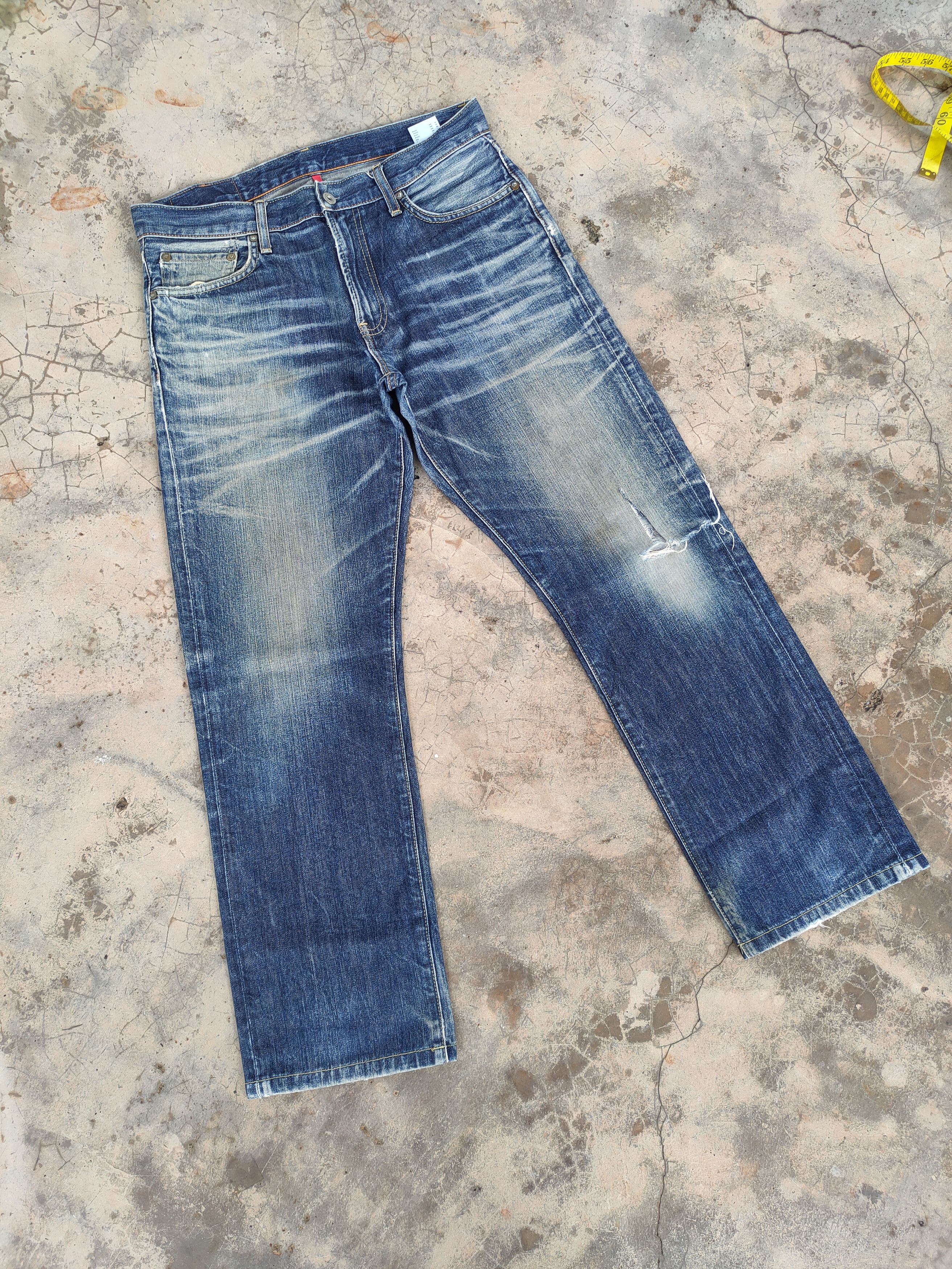 Japanese Brand Vintage japanese faded distressed jeans denim pants Size US 34 / EU 50 - 1 Thumbnail