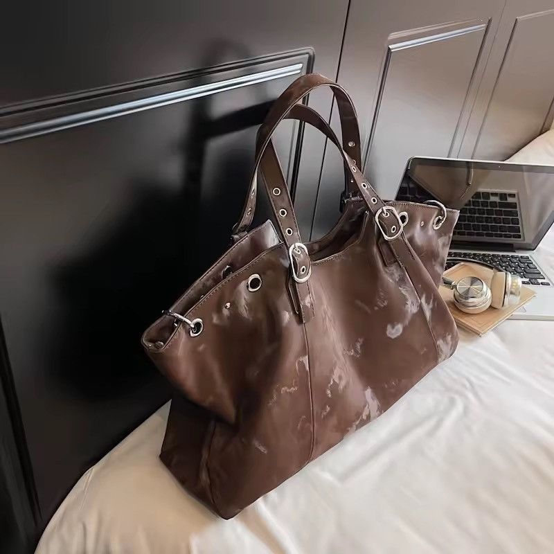 Other Designer Large Capacity PU Leather Bag Retro Handbag Size ONE SIZE - 5 Thumbnail