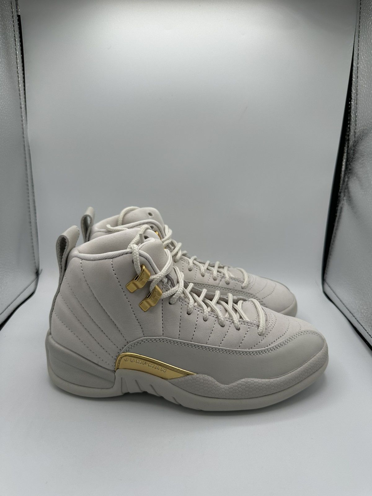 Jordan Brand Air Jordan 12 Retro Wmns “Phantom” size 5w Size US 5 / IT 35 - 3 Thumbnail