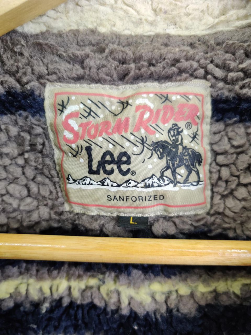Lee Vintage Lee Storm Rider Coduroy Trucker Jacket Size US L / EU 52-54 / 3 - 14 Thumbnail