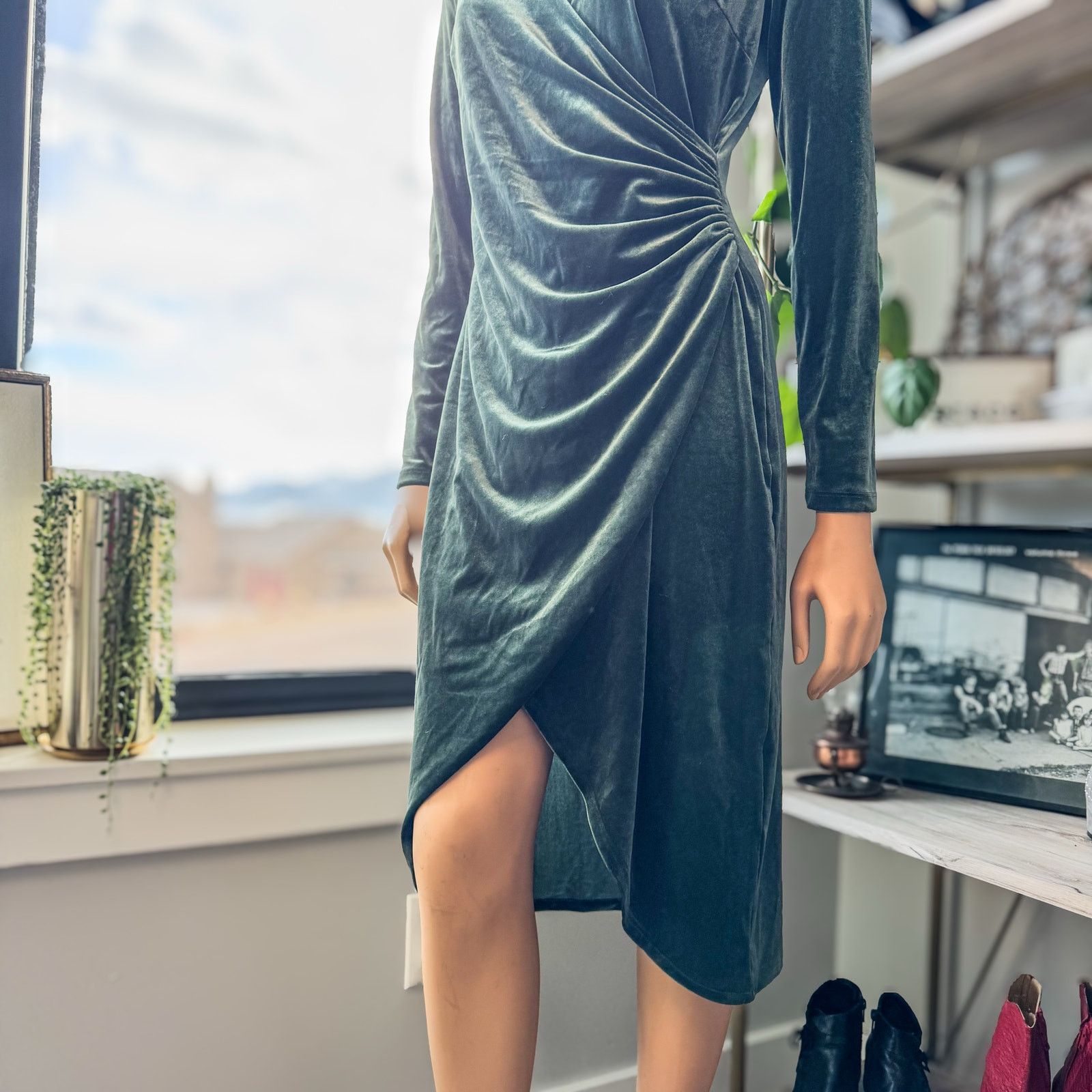 Banana Republic Banana Republic, Velvet Dress w/ High/Low Hem, Size: Small Size S / US 4 / IT 40 - 5 Thumbnail