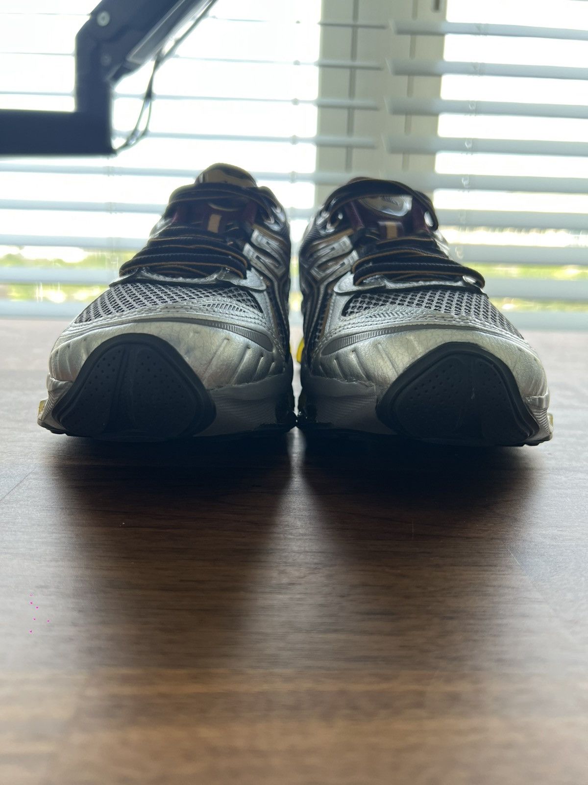 Asics Size 8 Men’s/ 9.5 Womens- ASICS Gel Quantum Carbon Pure Gold Size US 8 / EU 41 - 6 Thumbnail